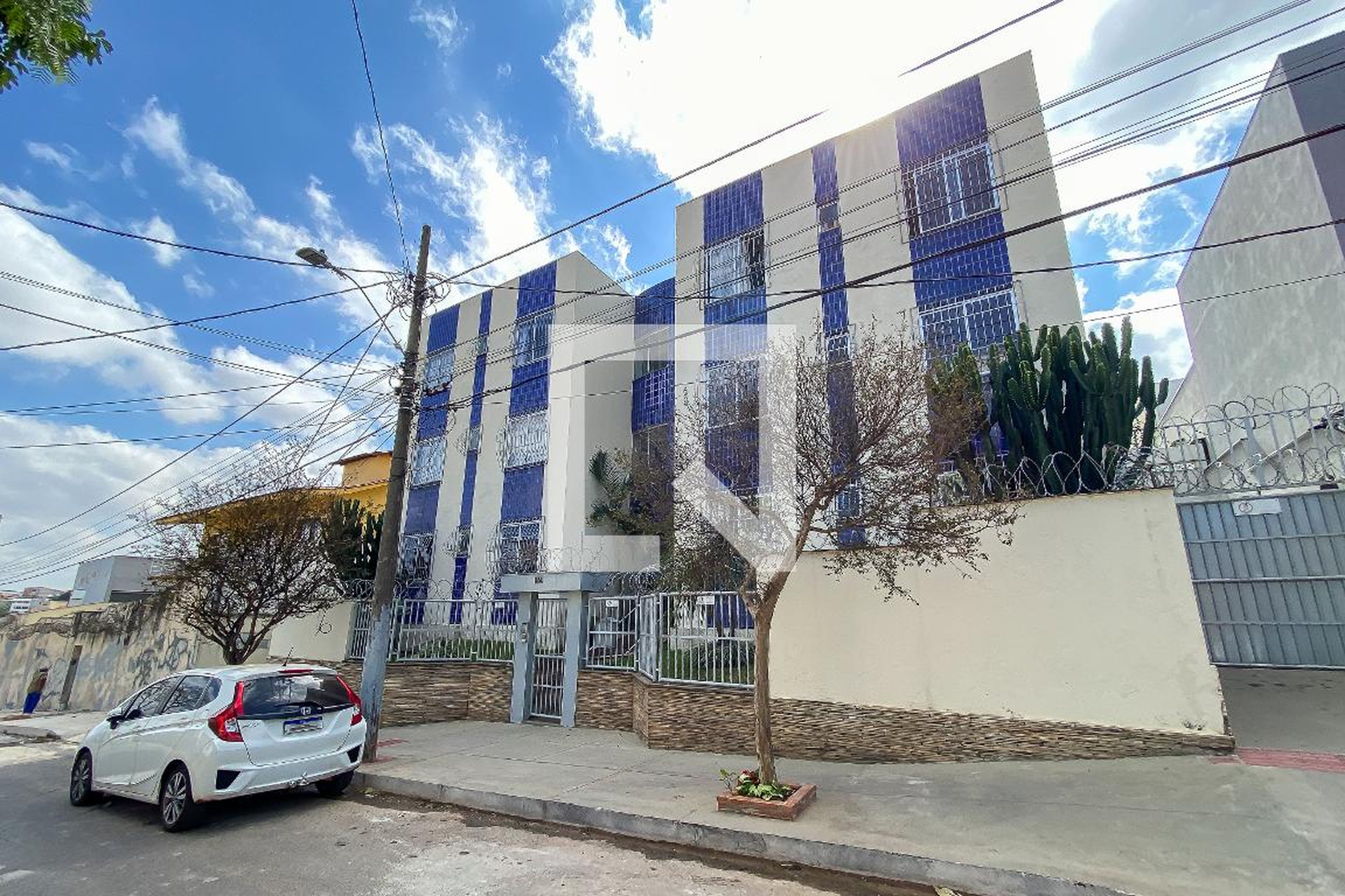 Fachada Edifício Jardins do Estoril