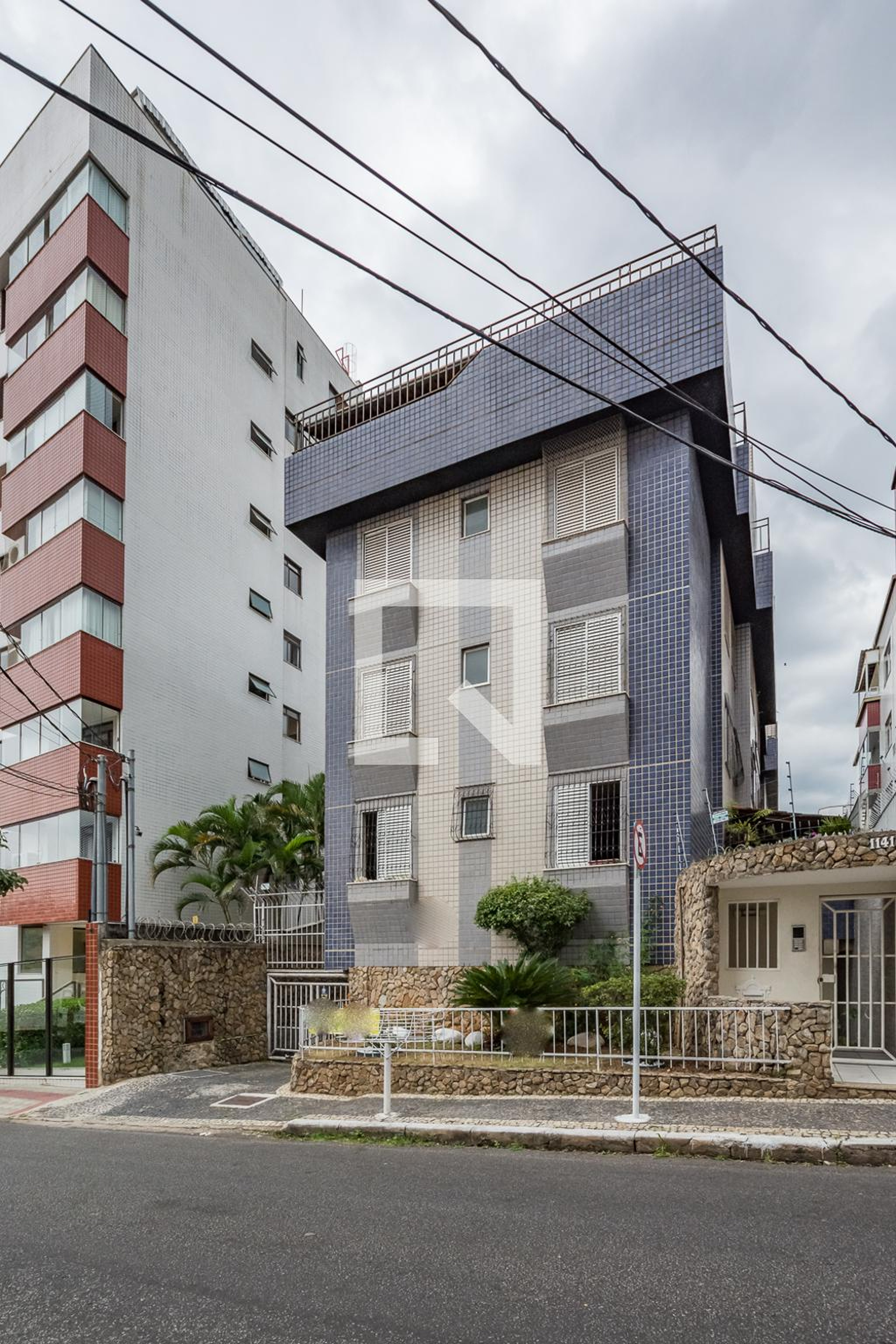 Fachada Condomínio em Rua Tuiuti, 1141