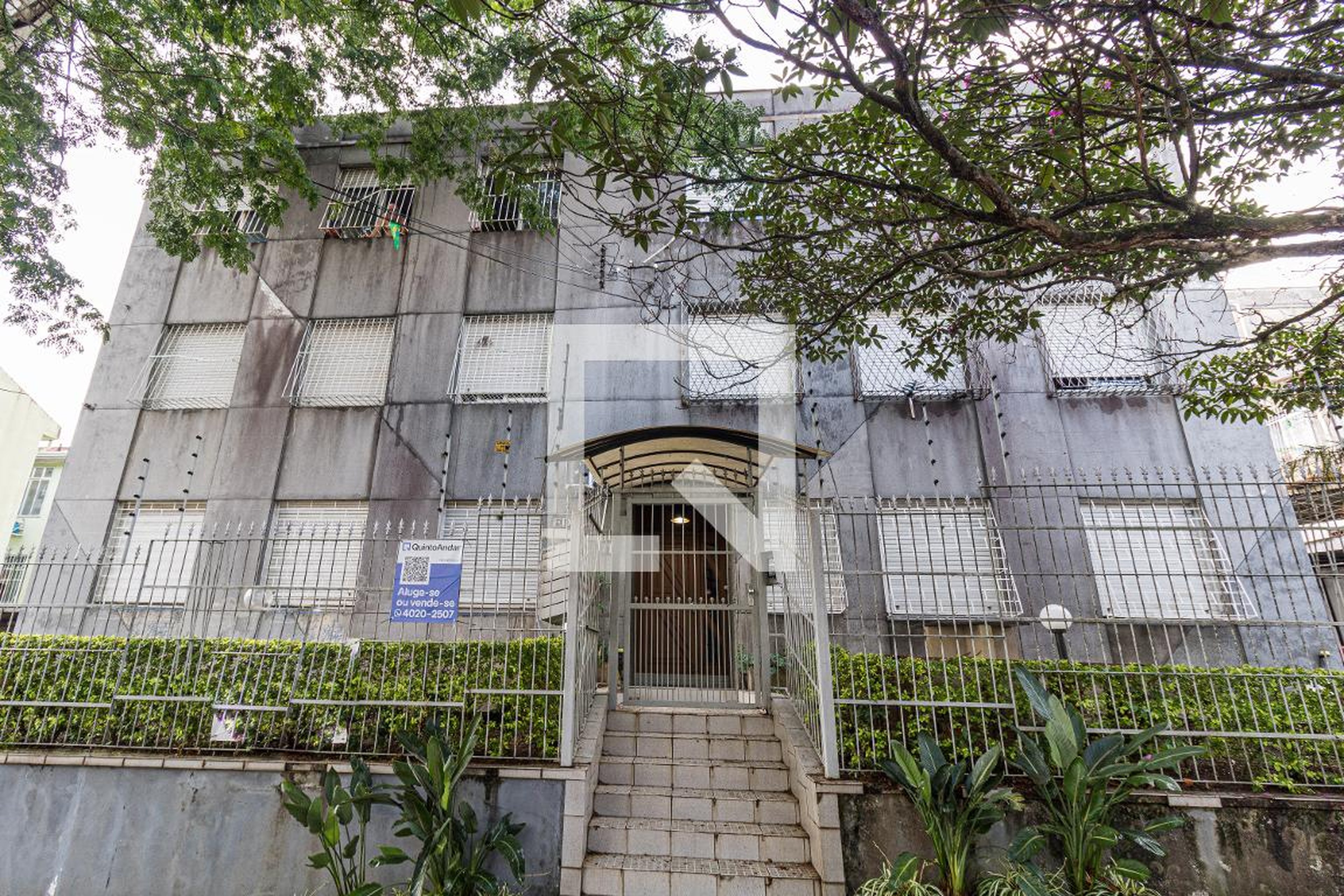 Fachada do Prédio Condomínio em Rua Lasar Segall, 115