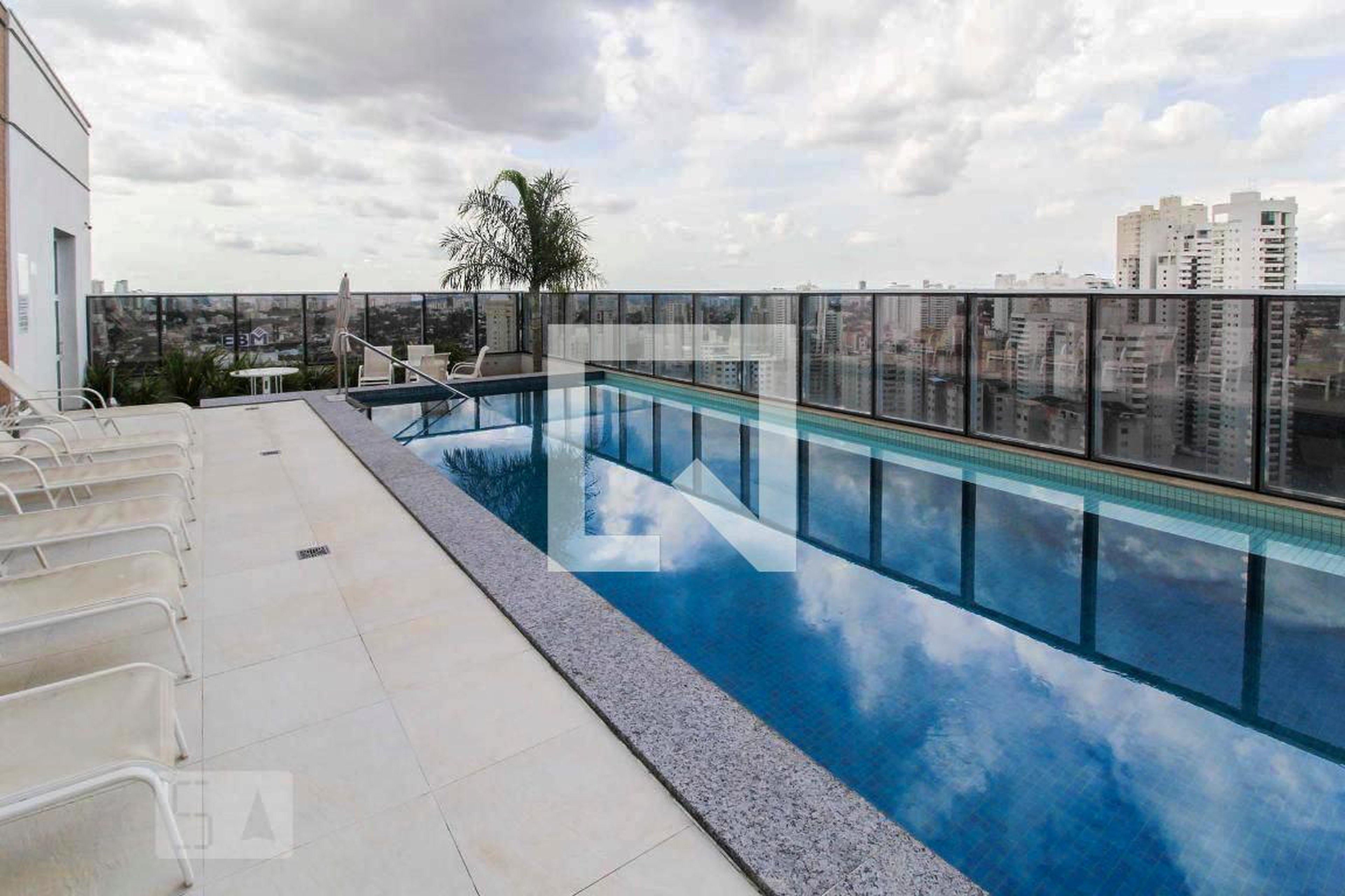 Piscina - Edifício Brookfield Towers