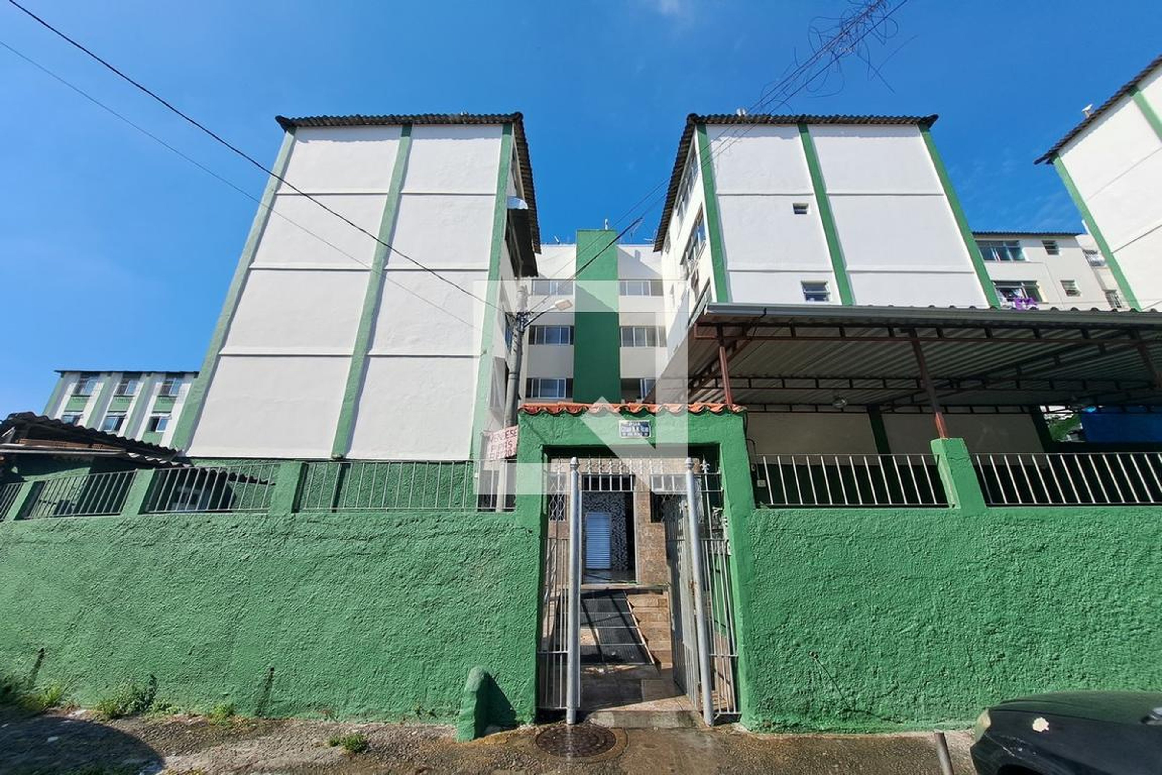 Fachada Condomínio em Rua César do Rêgo Monteiro Filho, 266