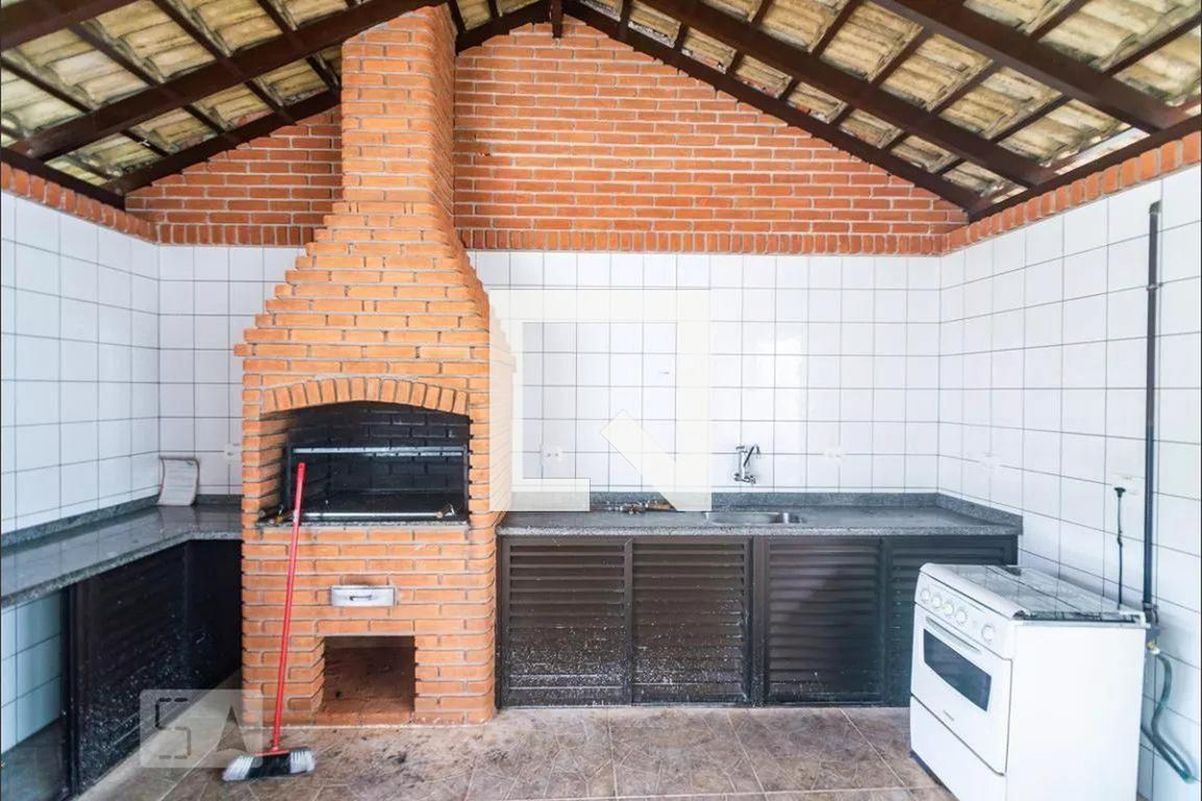 Churrasqueira - Jardim Tropical