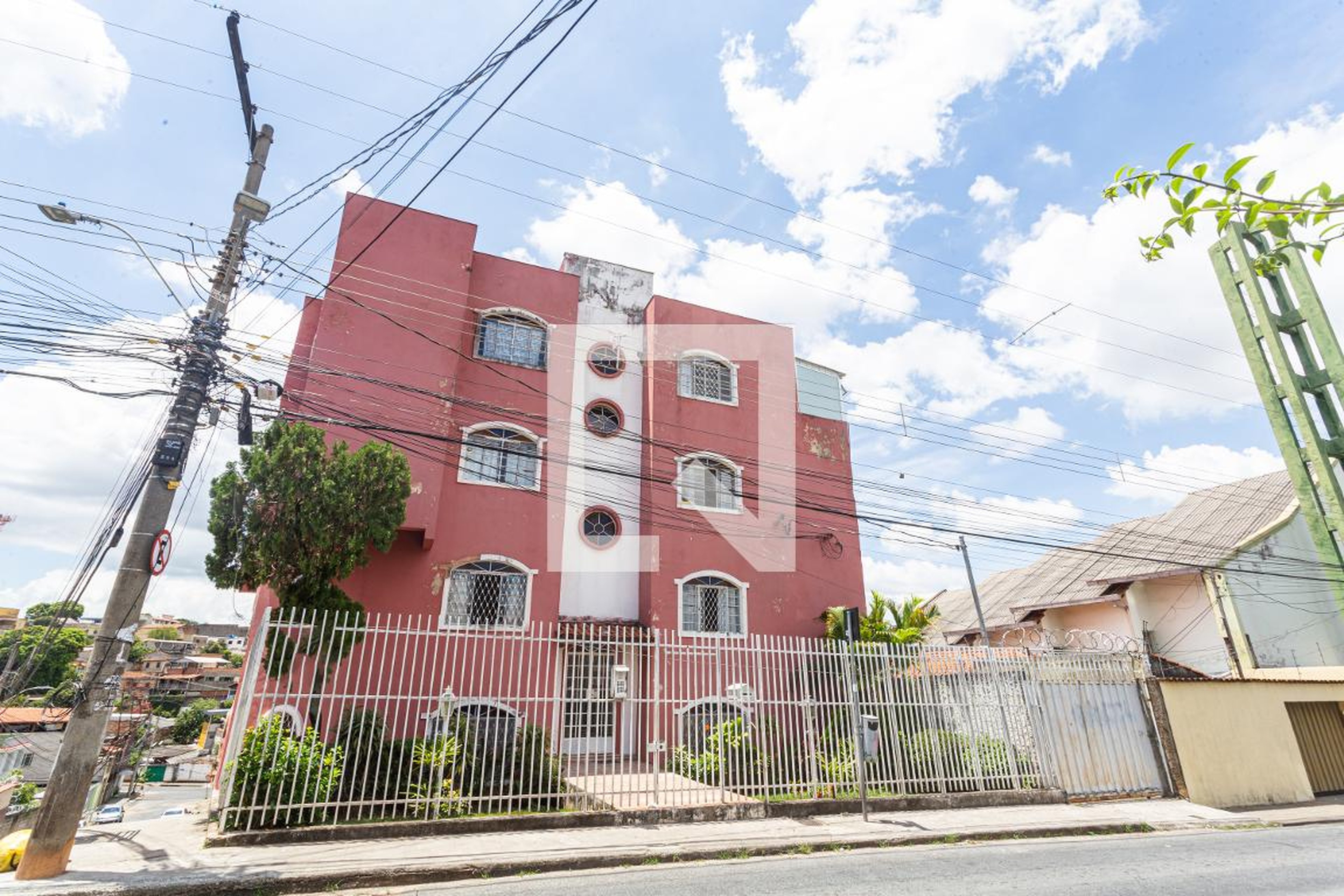 Fachada Condomínio em Rua Itapetinga, 2216