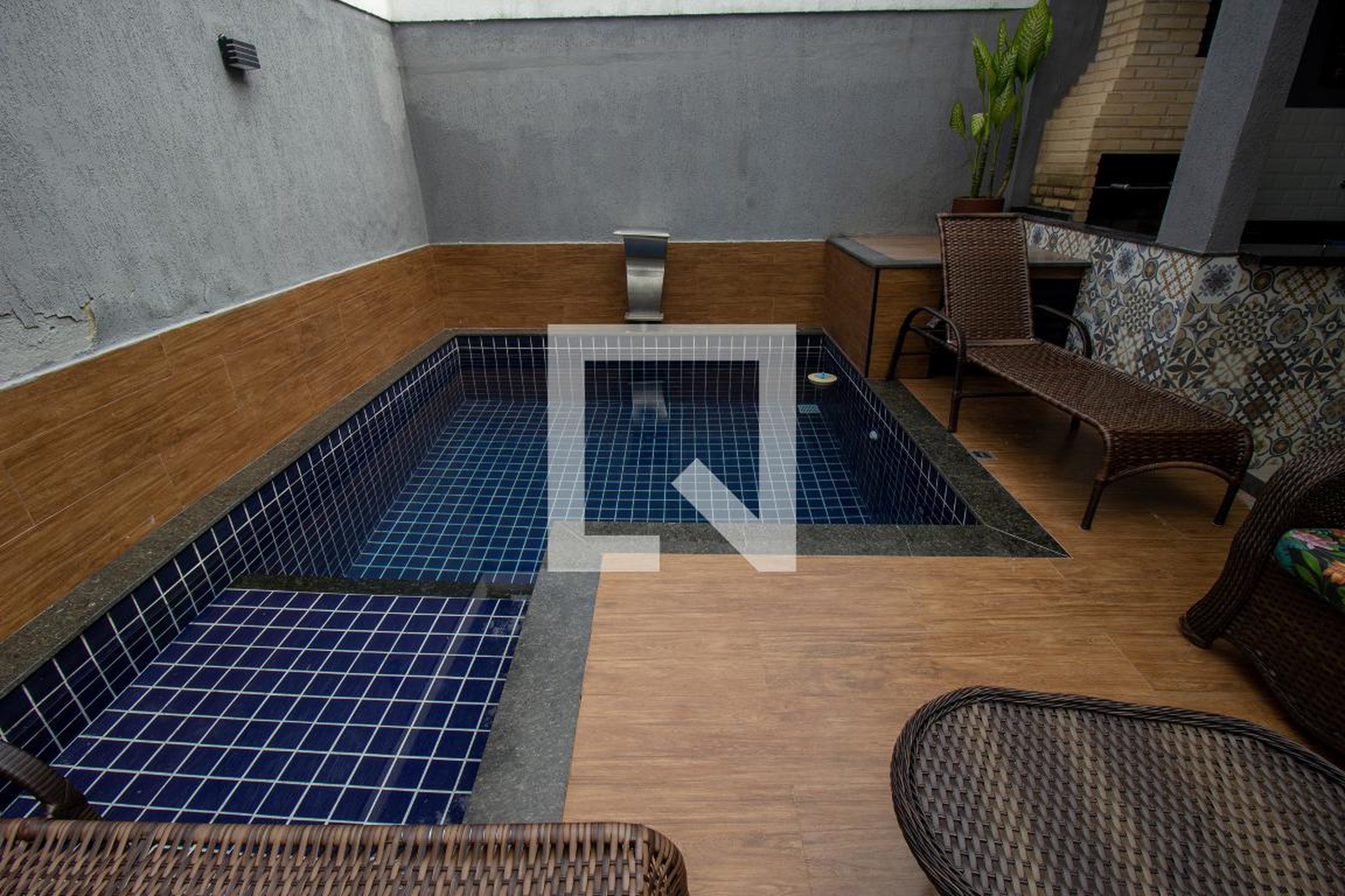 Piscina Condomínio em Estrada da Boca do Mato, 46