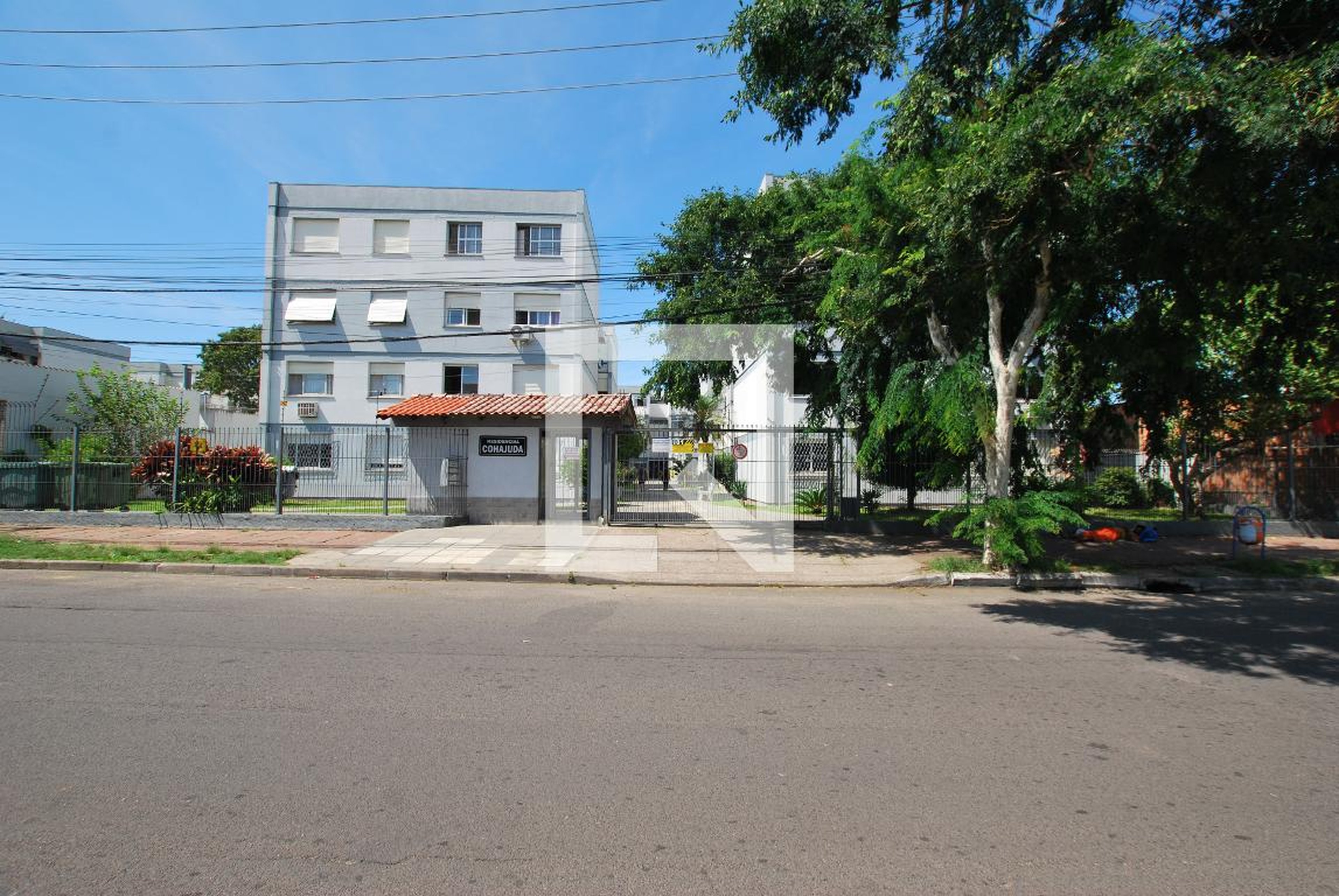 Fachada Condomínio em Rua Coronel Massot, 685