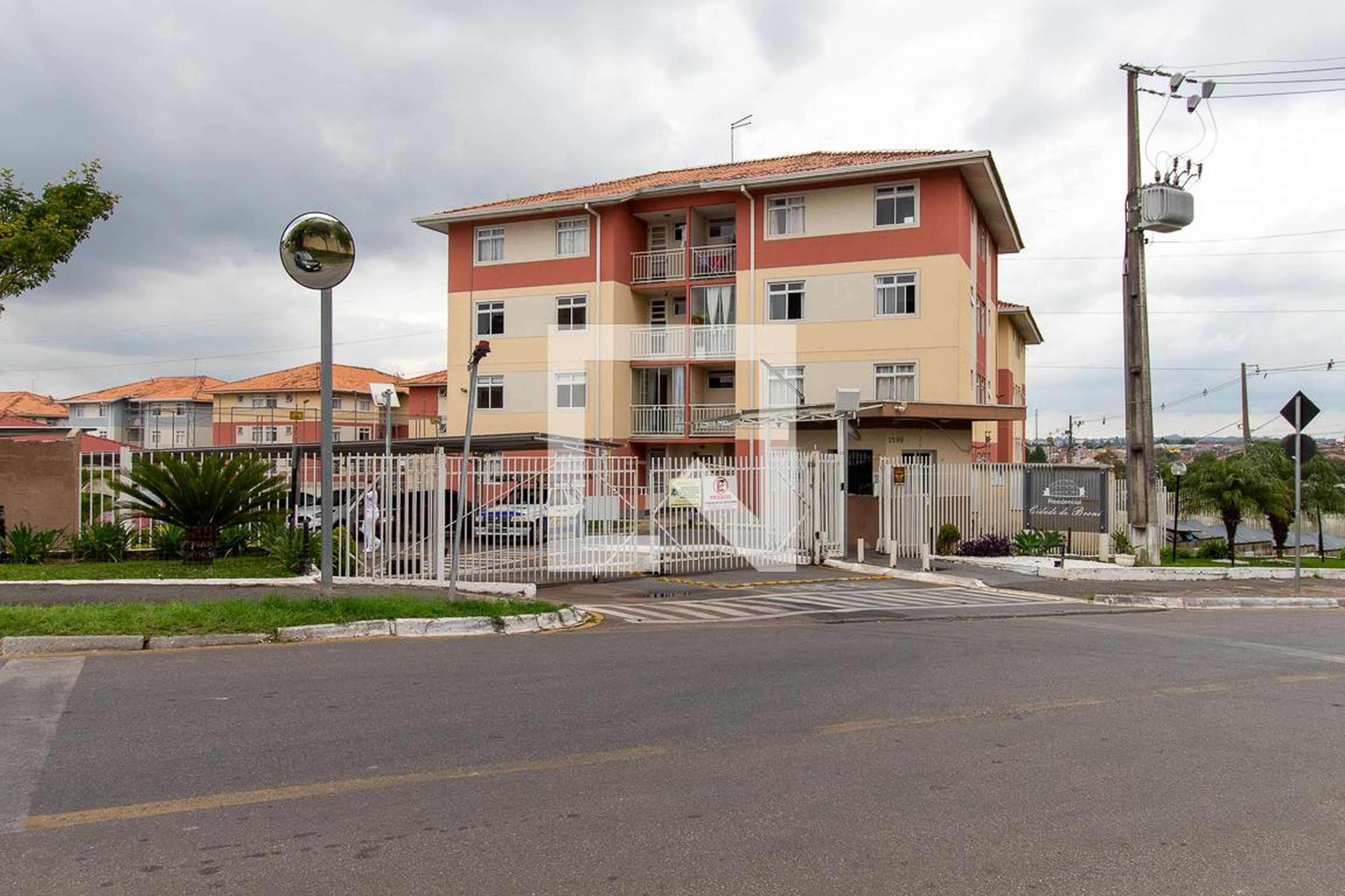 Fachada do Condominio Condomínio Cidade de Broni