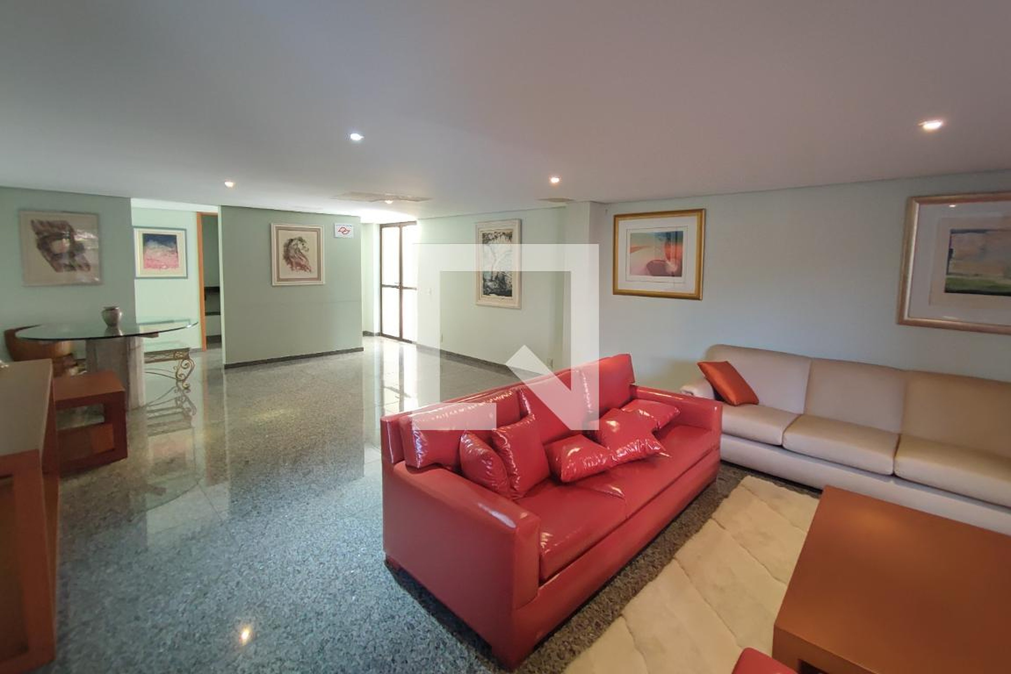 Hall de entrada Edifício William Zamataro JR