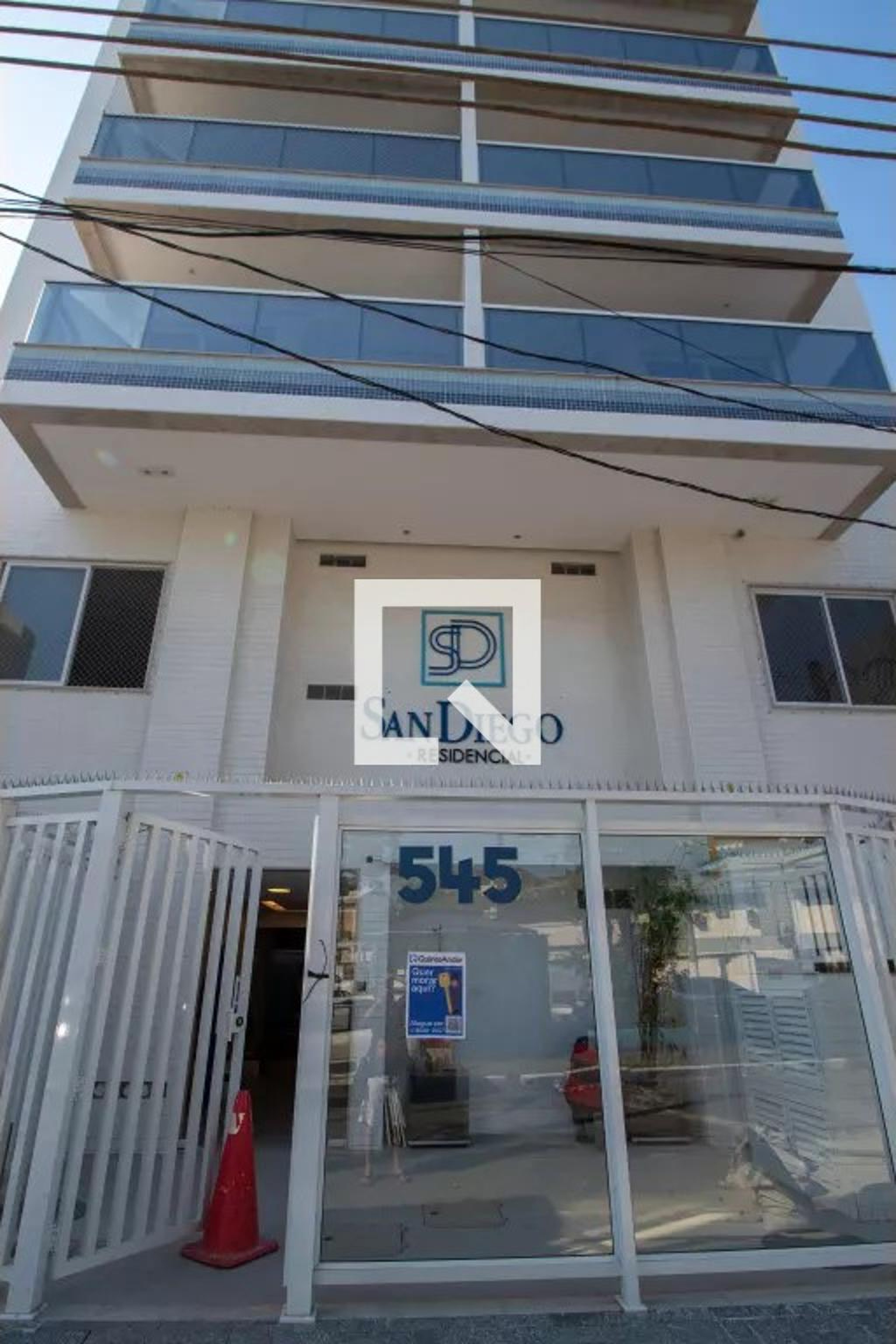 Fachada Condomínio em Rua Major Correia de Melo, 545