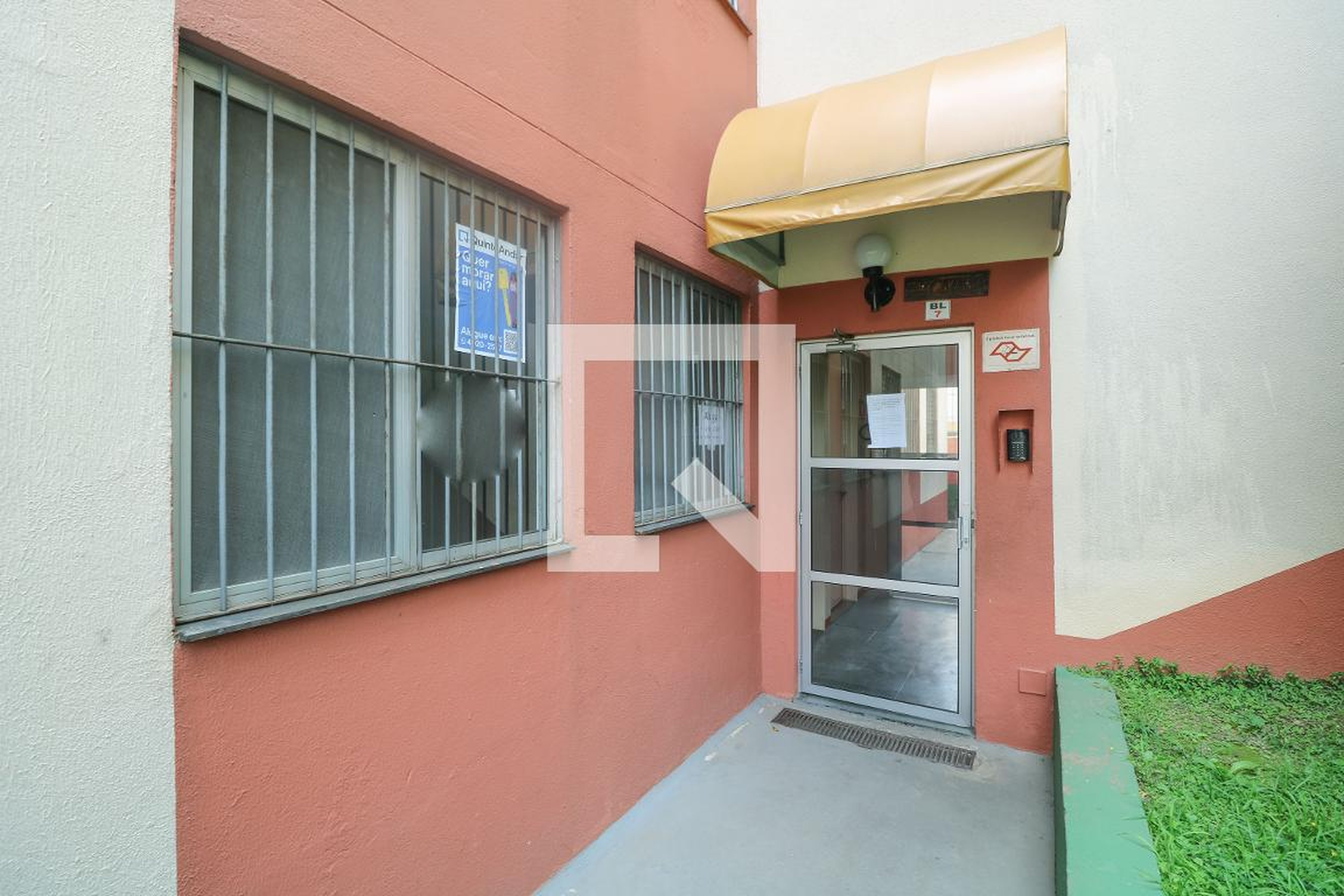 Fachada Condomínio Solar dos Pinheiros