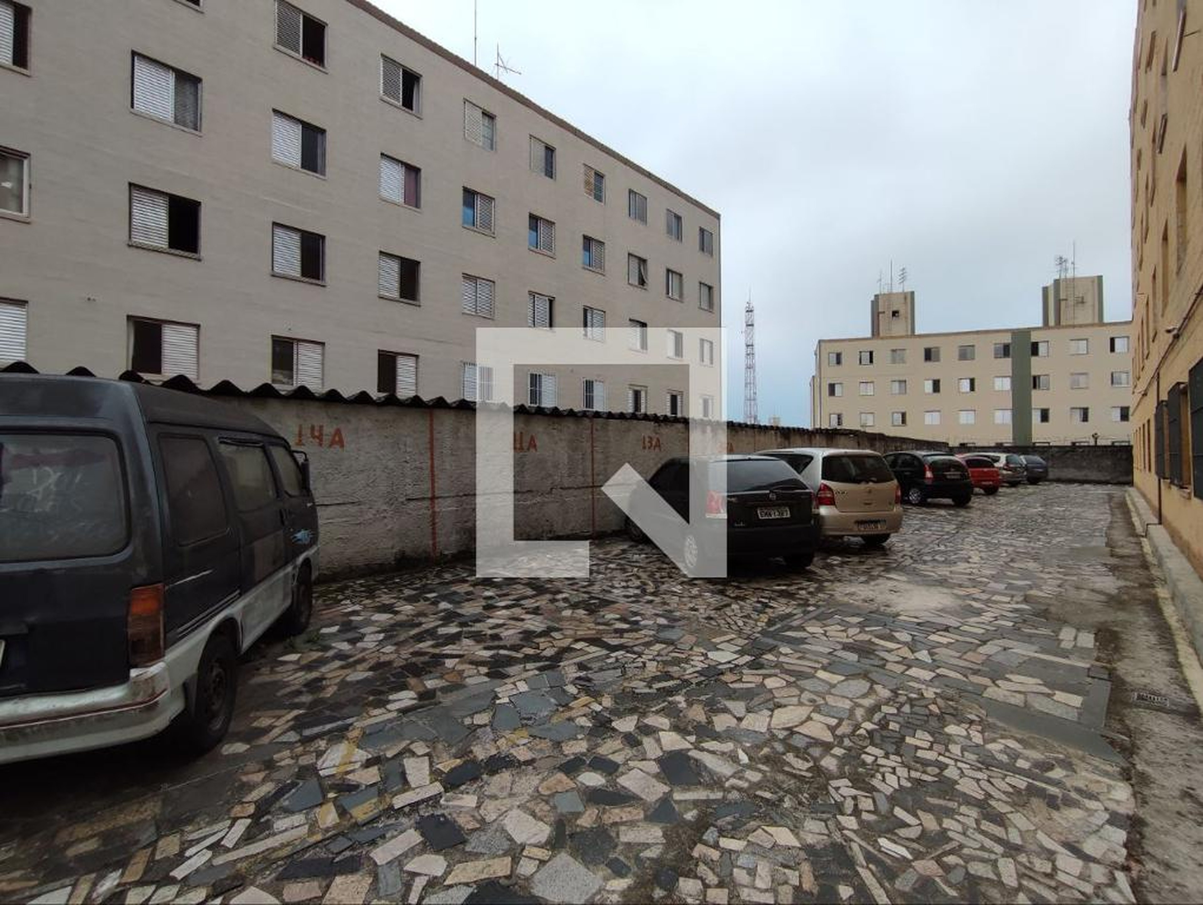 Estacionamento - Multipredial Rubi I