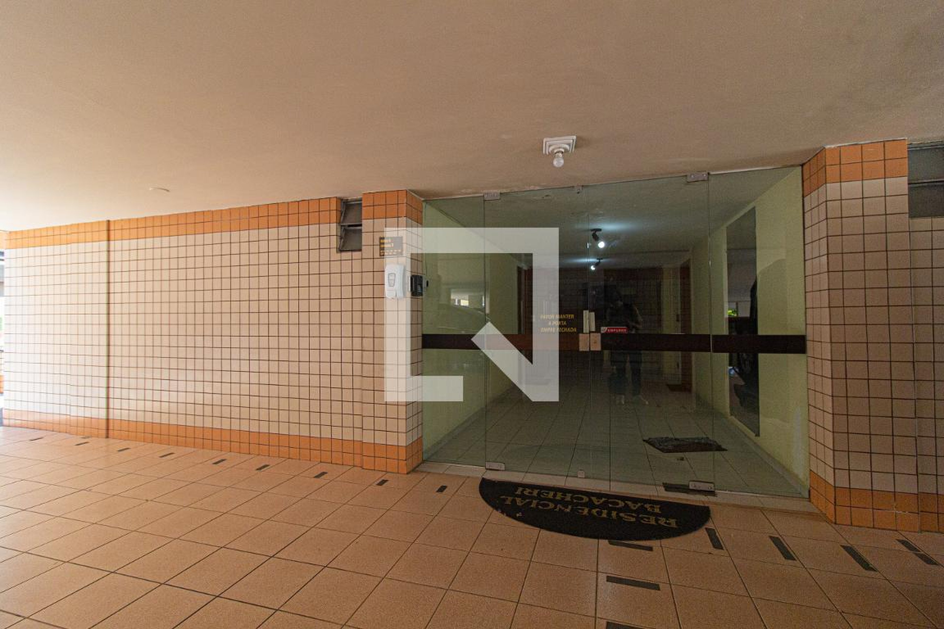 Entrada - Conjunto Resid Bacacheri