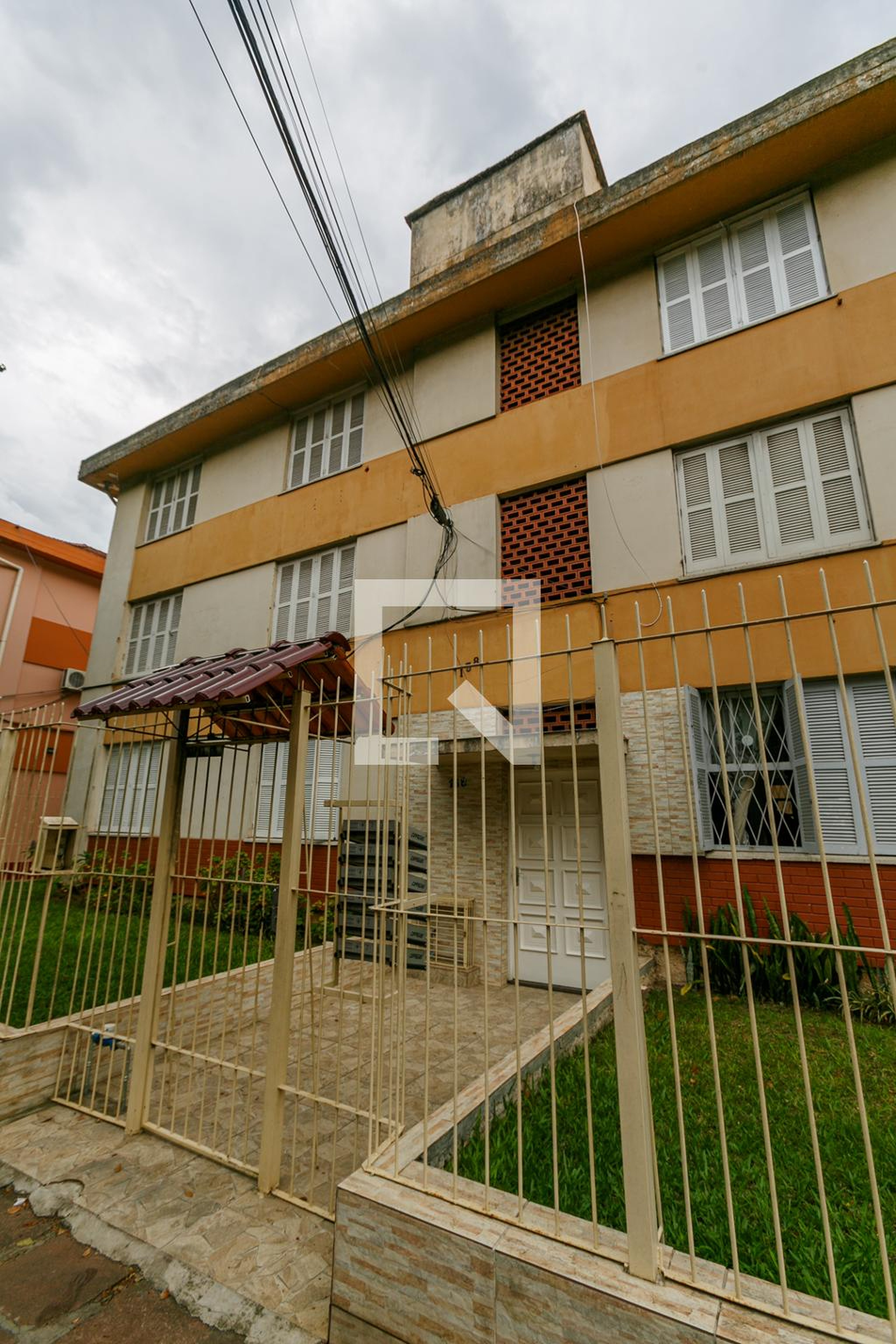 Fachada Condomínio em Rua Engenheiro Antônio Carlos Tibiriçá, 158