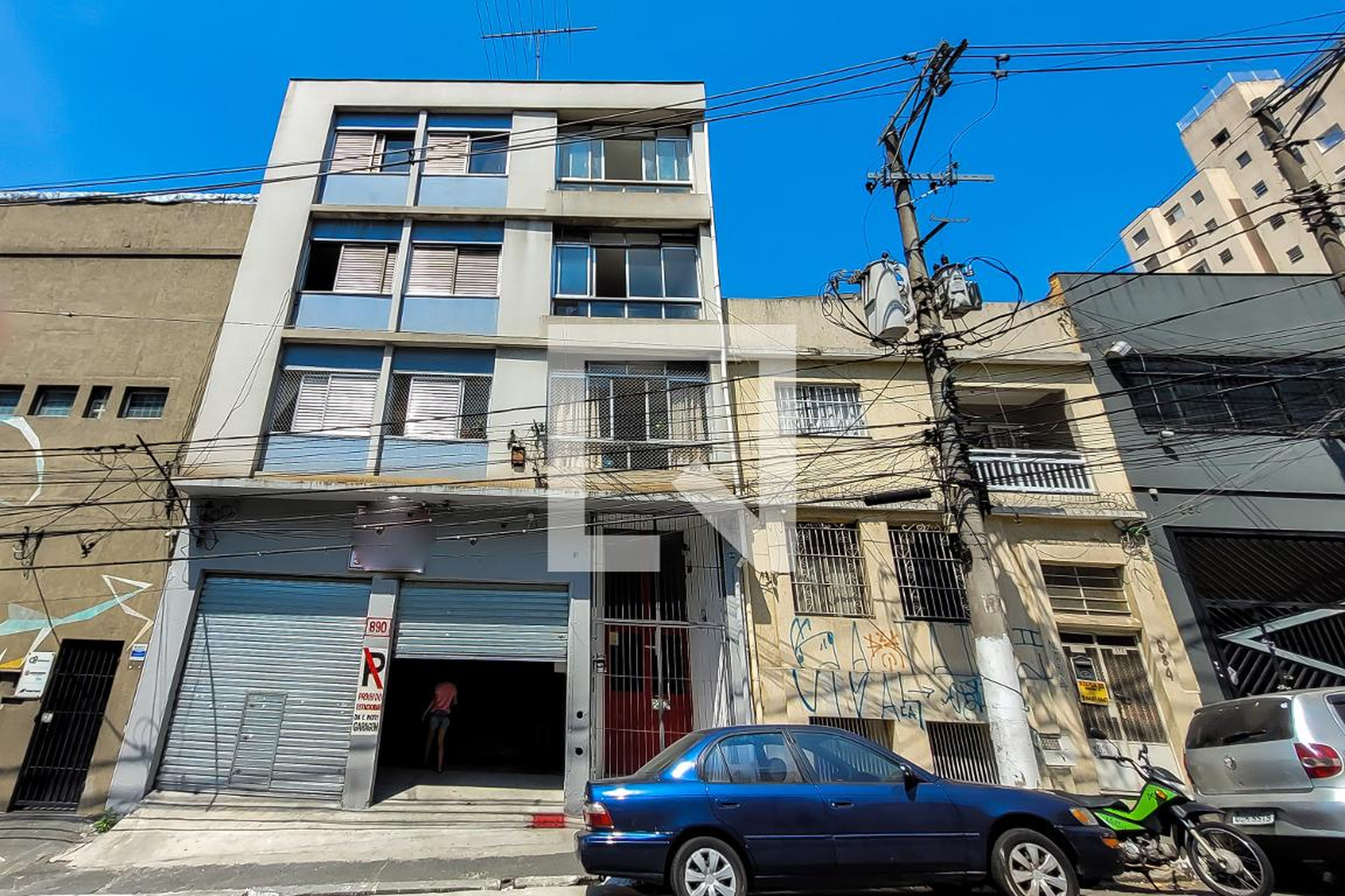 Fachada Condomínio em Rua da Glória, 890