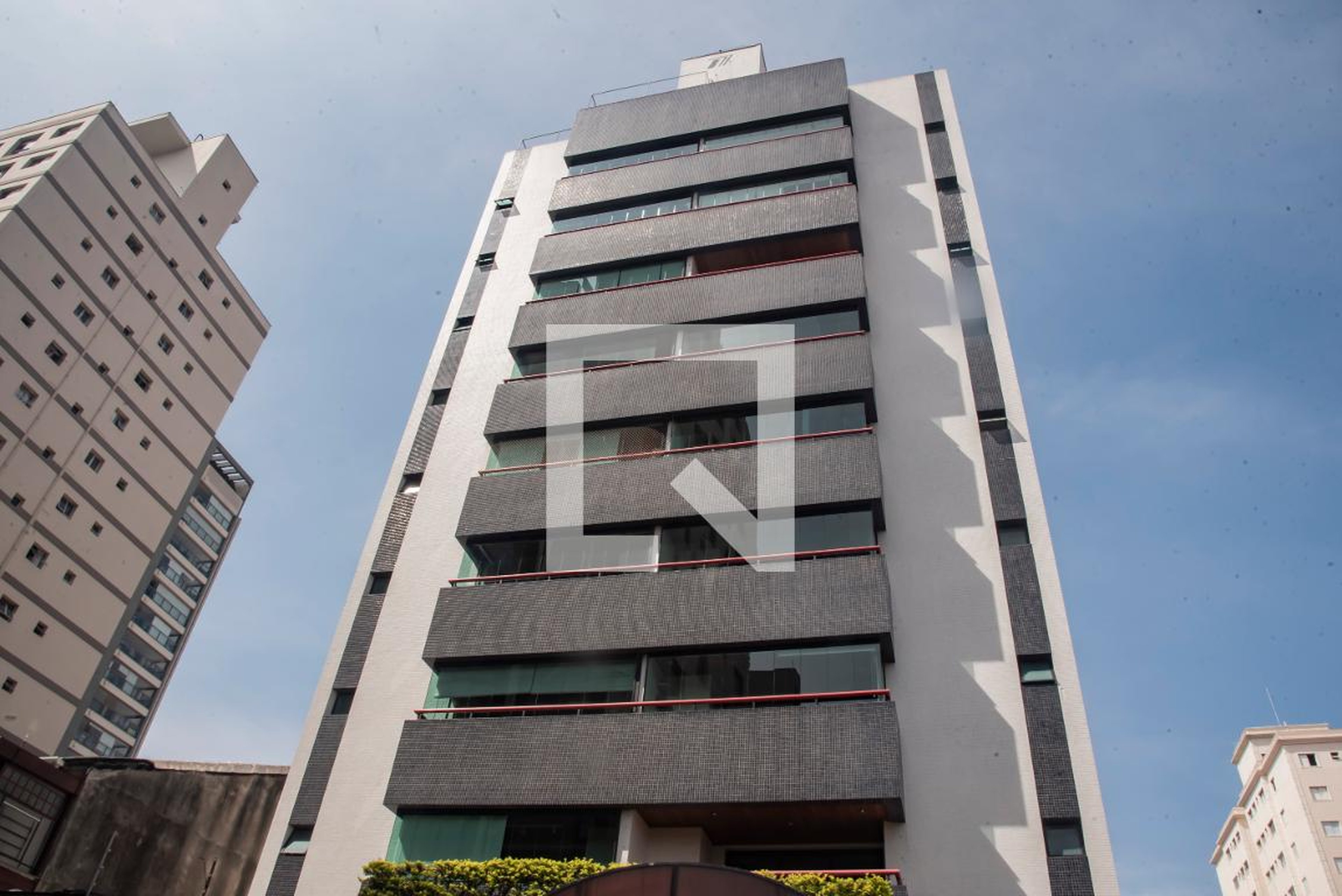 Fachada Condomínio Azaleas