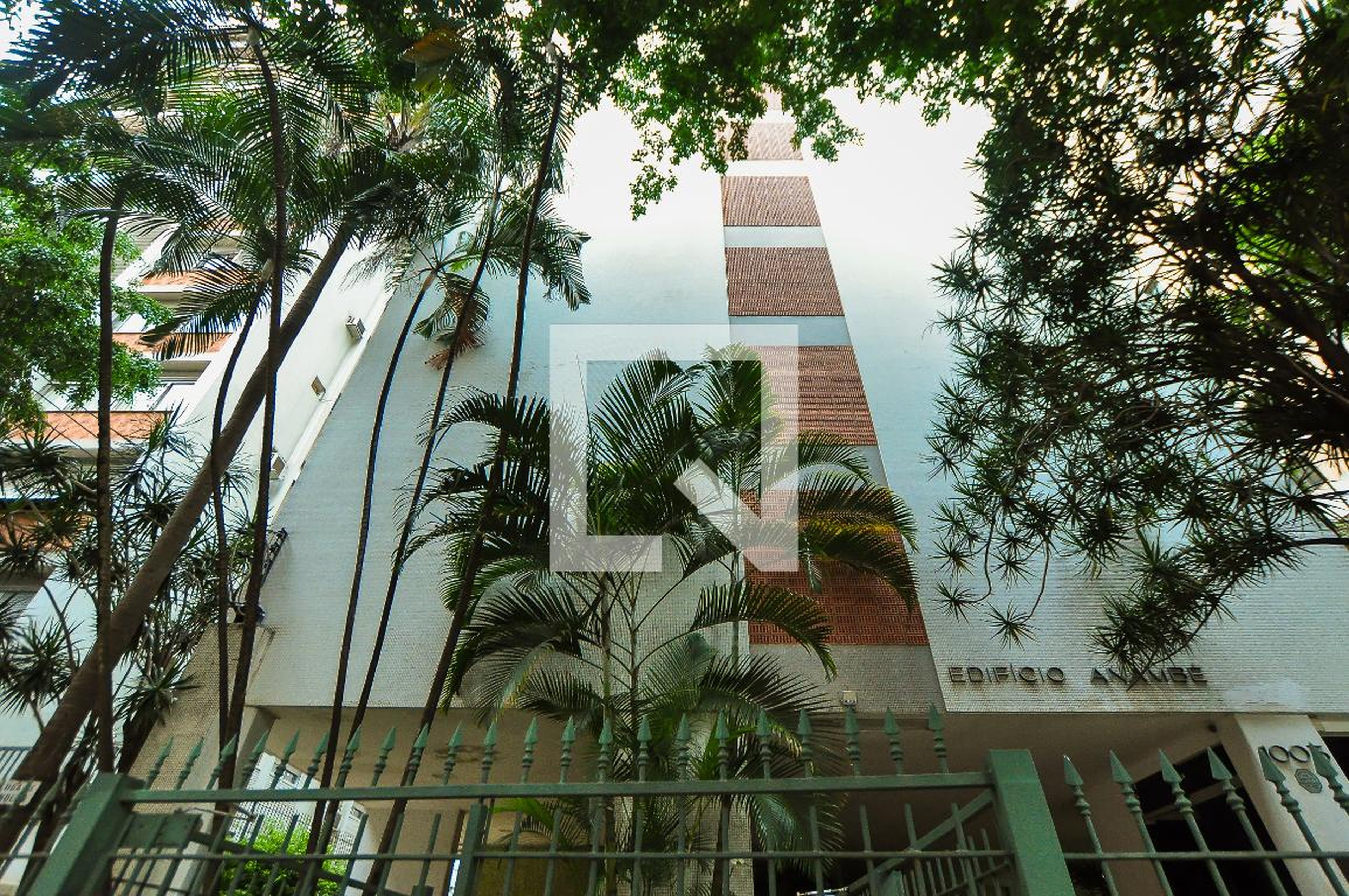 Fachada Condomínio Anambé