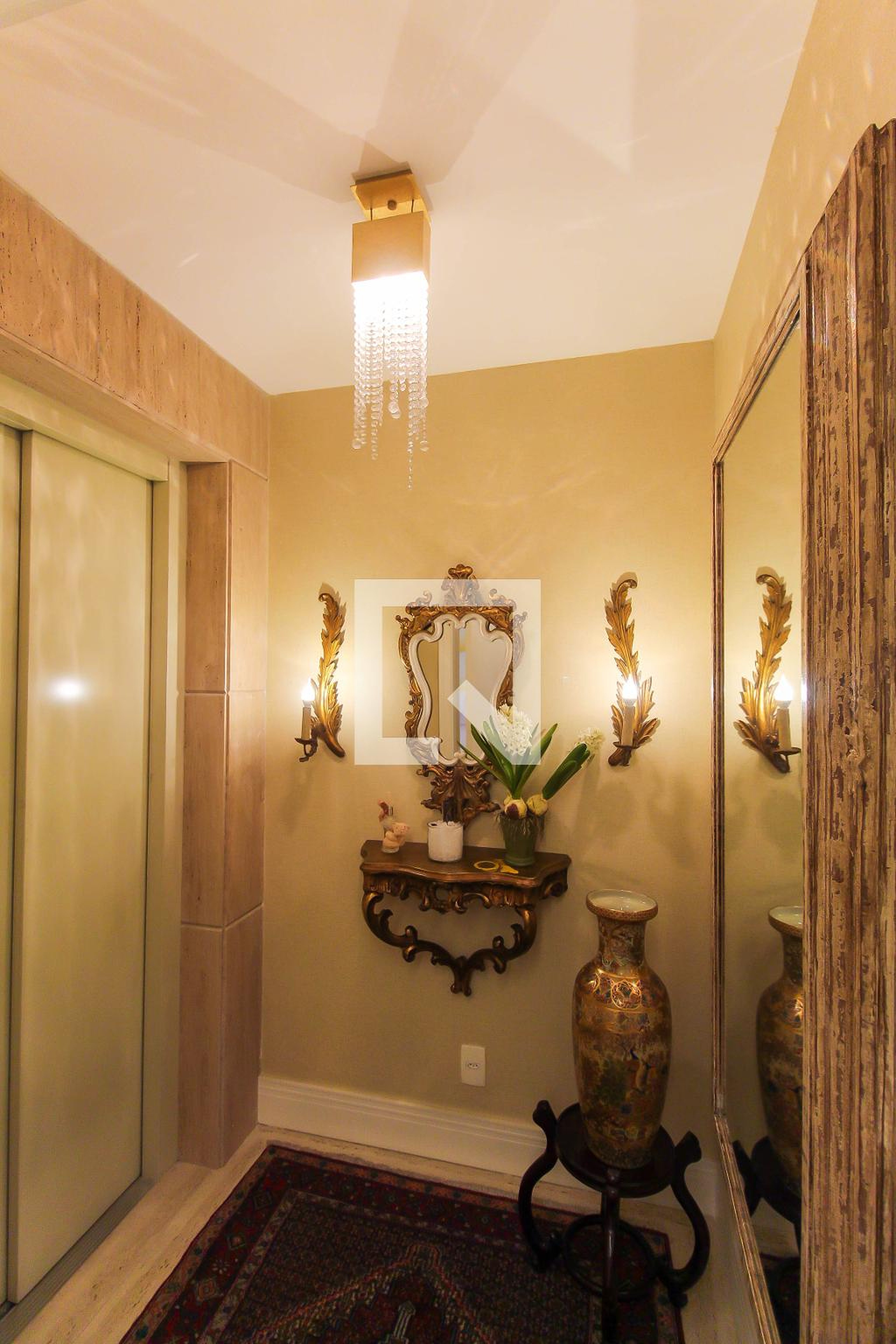 Hall de entrada - Piazza Suprema