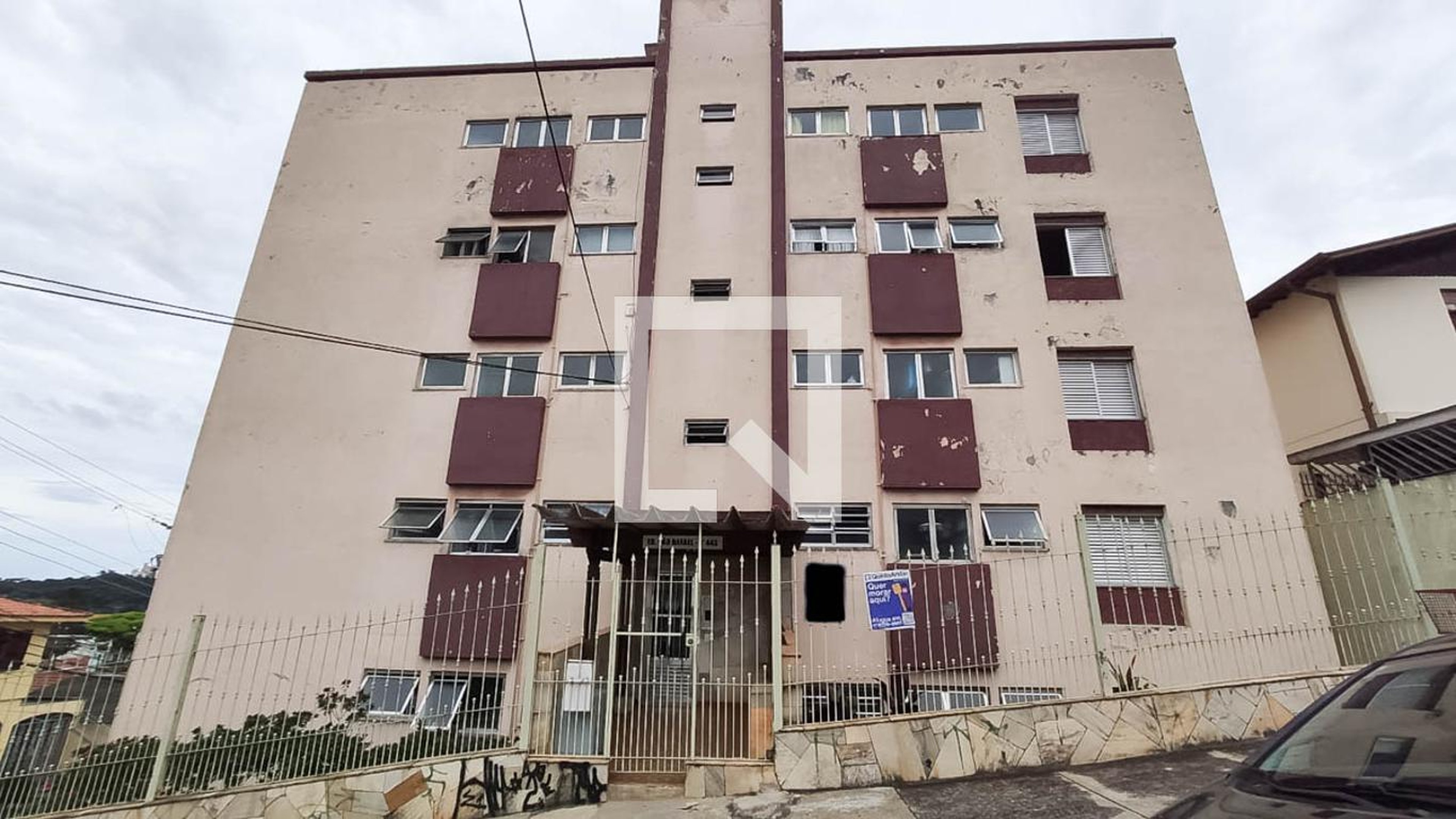 Fachada Condomínio em Rua Mateus García, 411