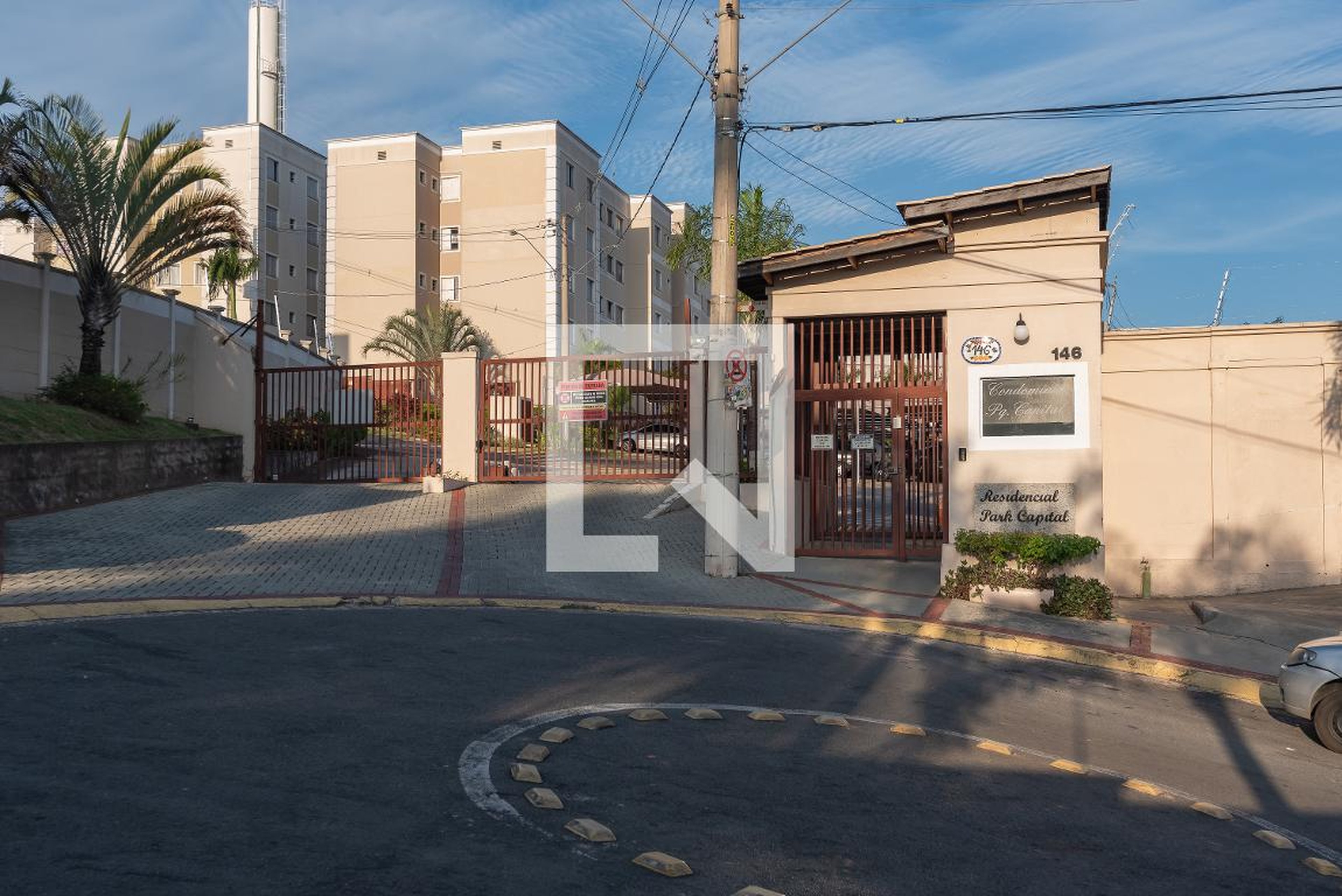 Fachada do Condomínio Condomínio Praça Capital