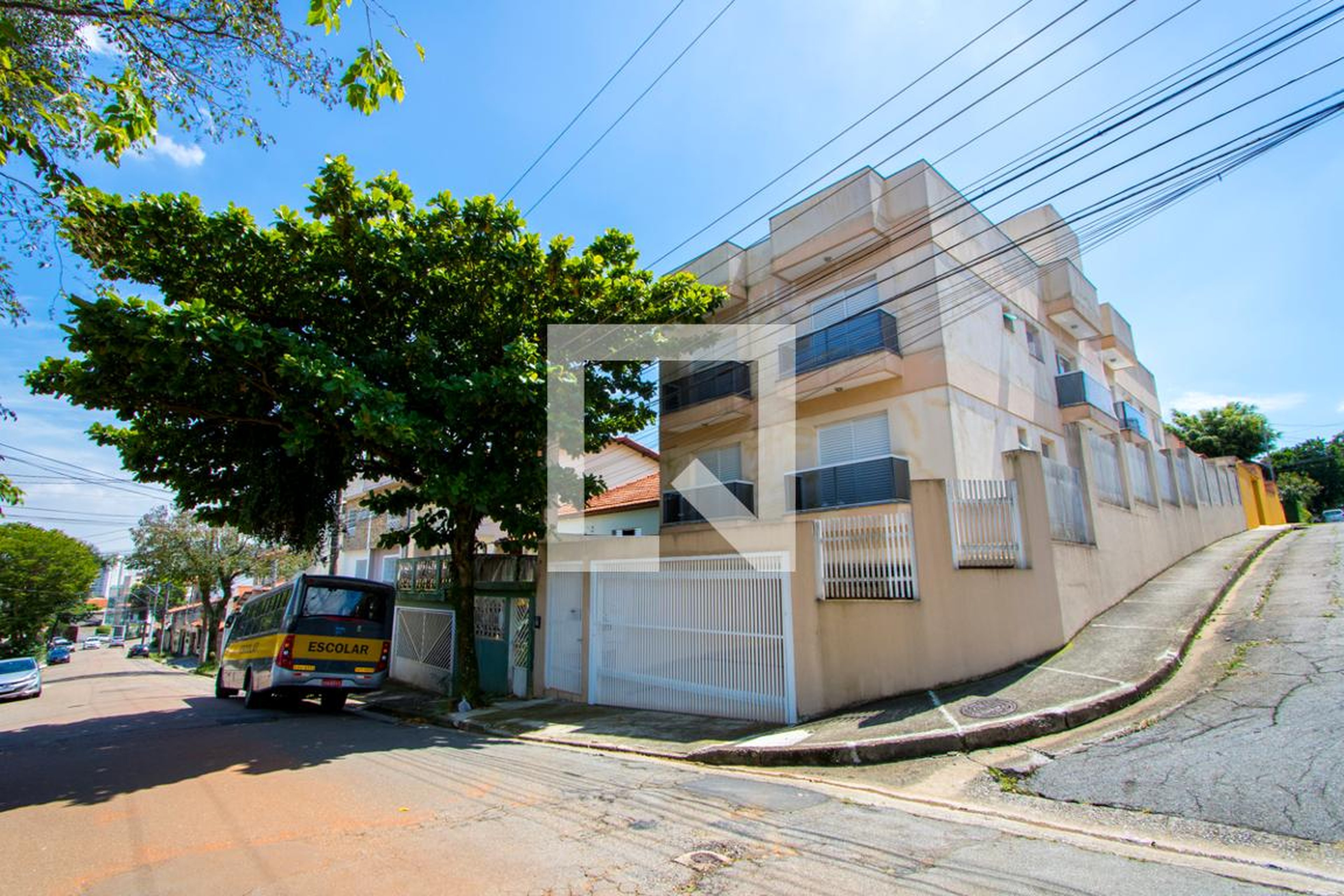 Fachada Condomínio em Rua Muritiba, 120
