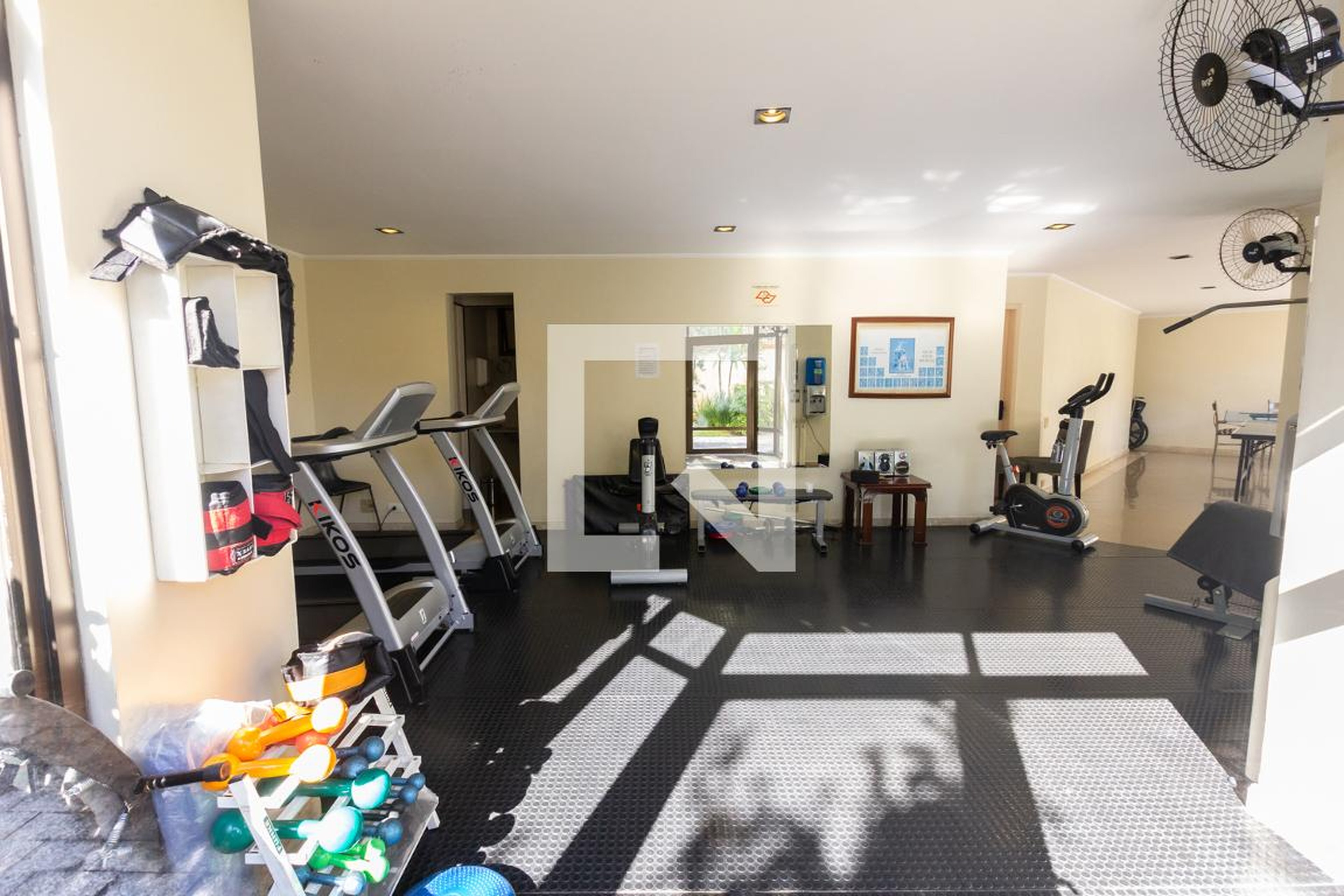 Academia - Maison Chablis