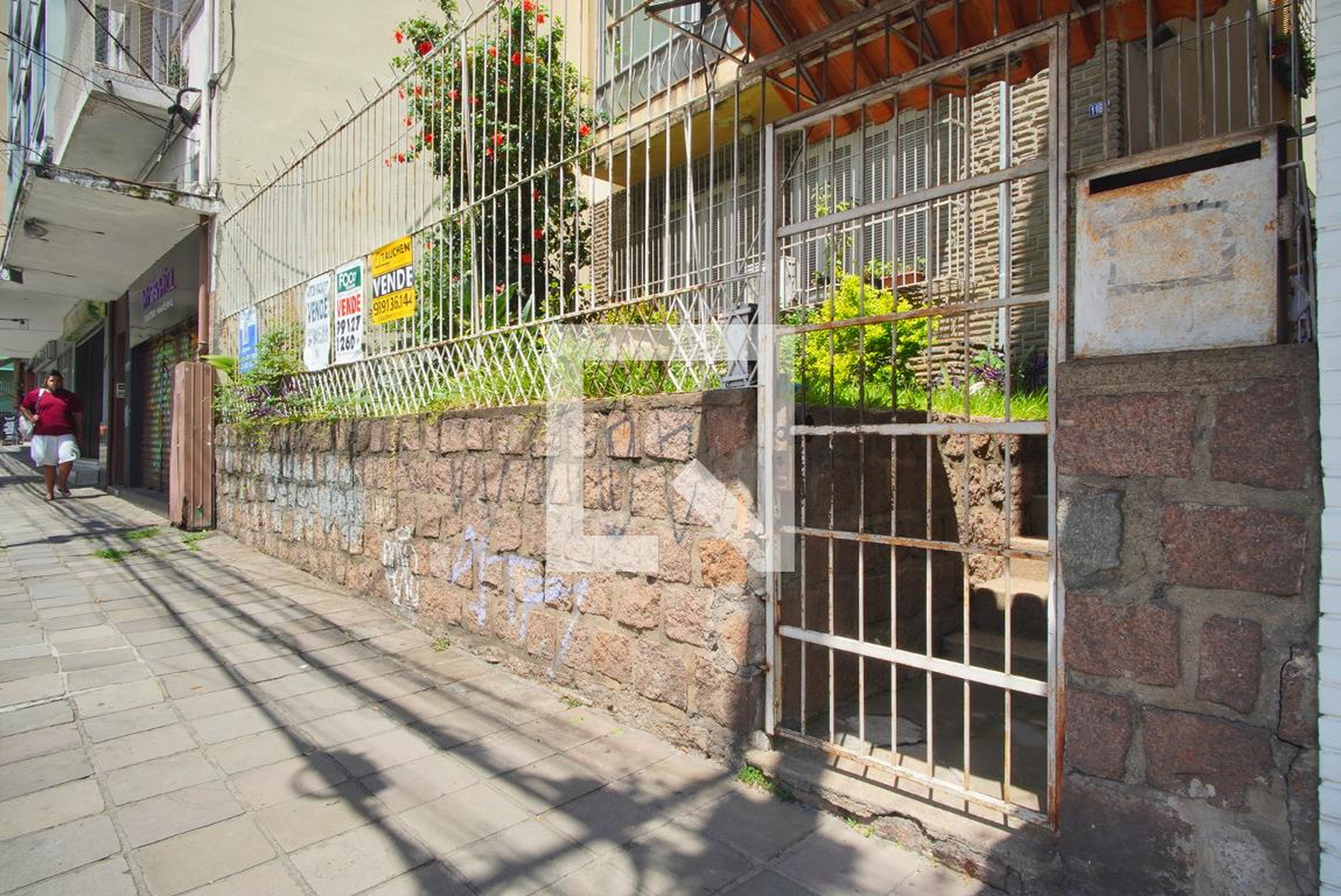 Fachada Condomínio em Avenida Protásio Alves, 1187