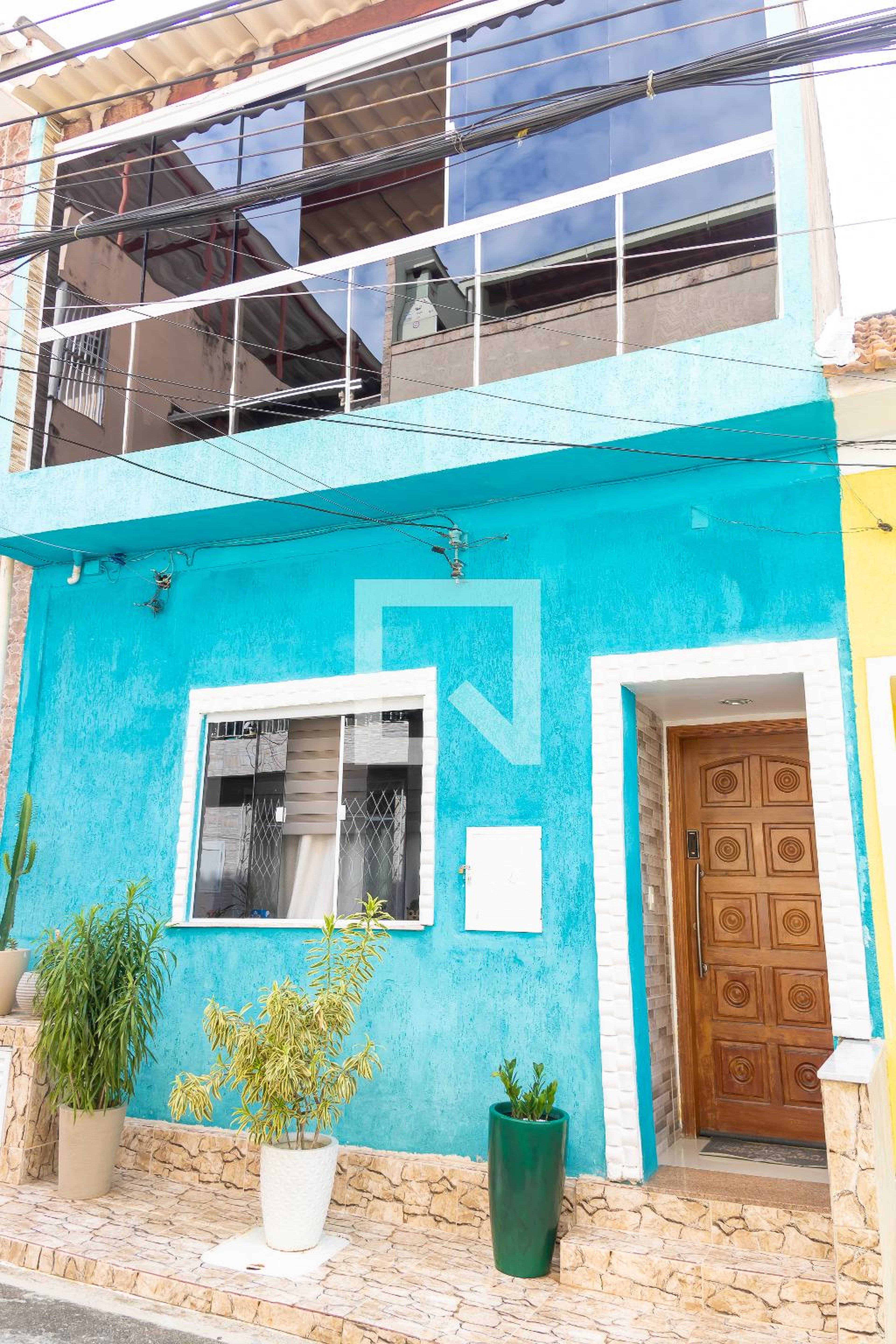 Fachada Condomínio em Rua Goiás, 1042