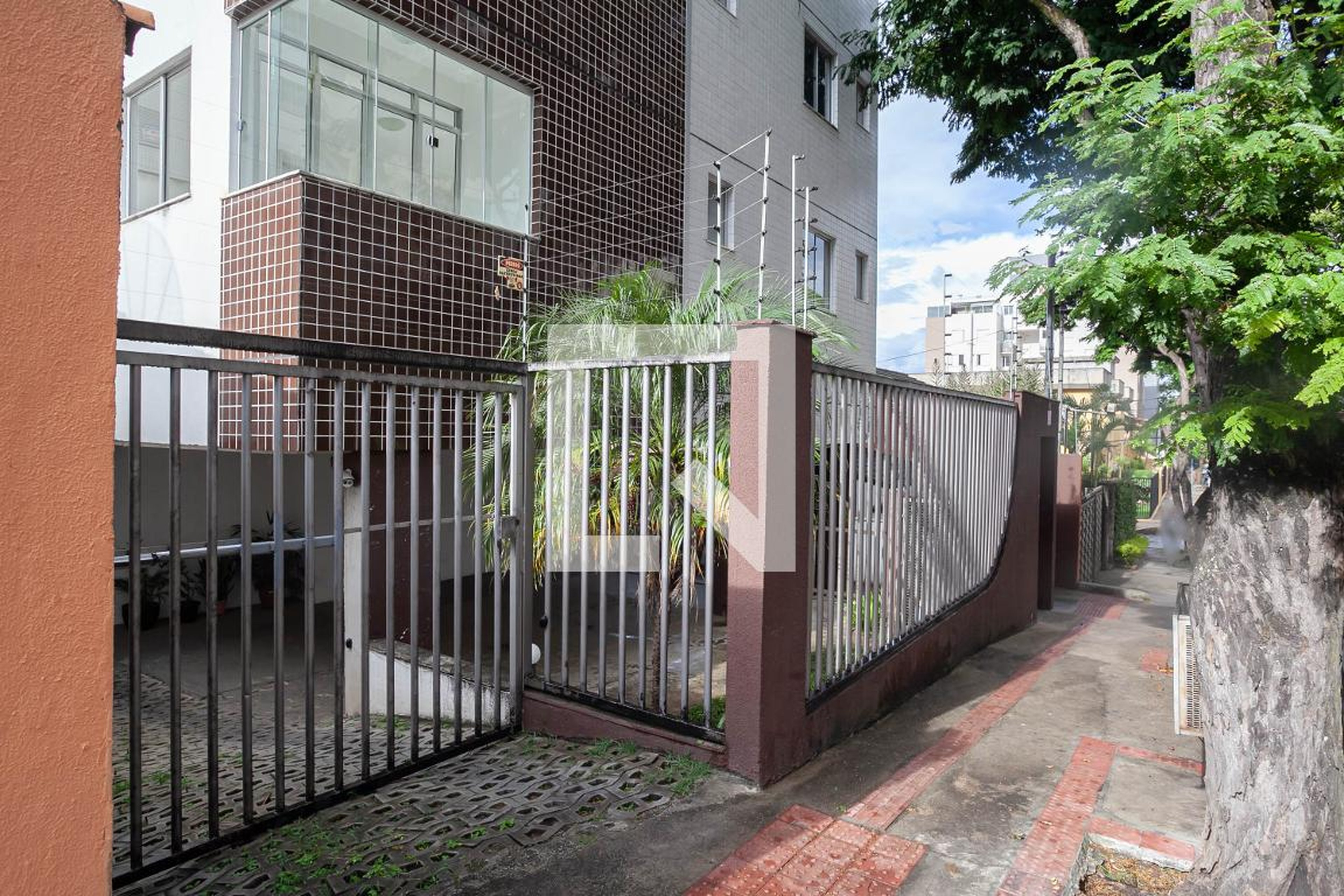 Fachada Condomínio Village