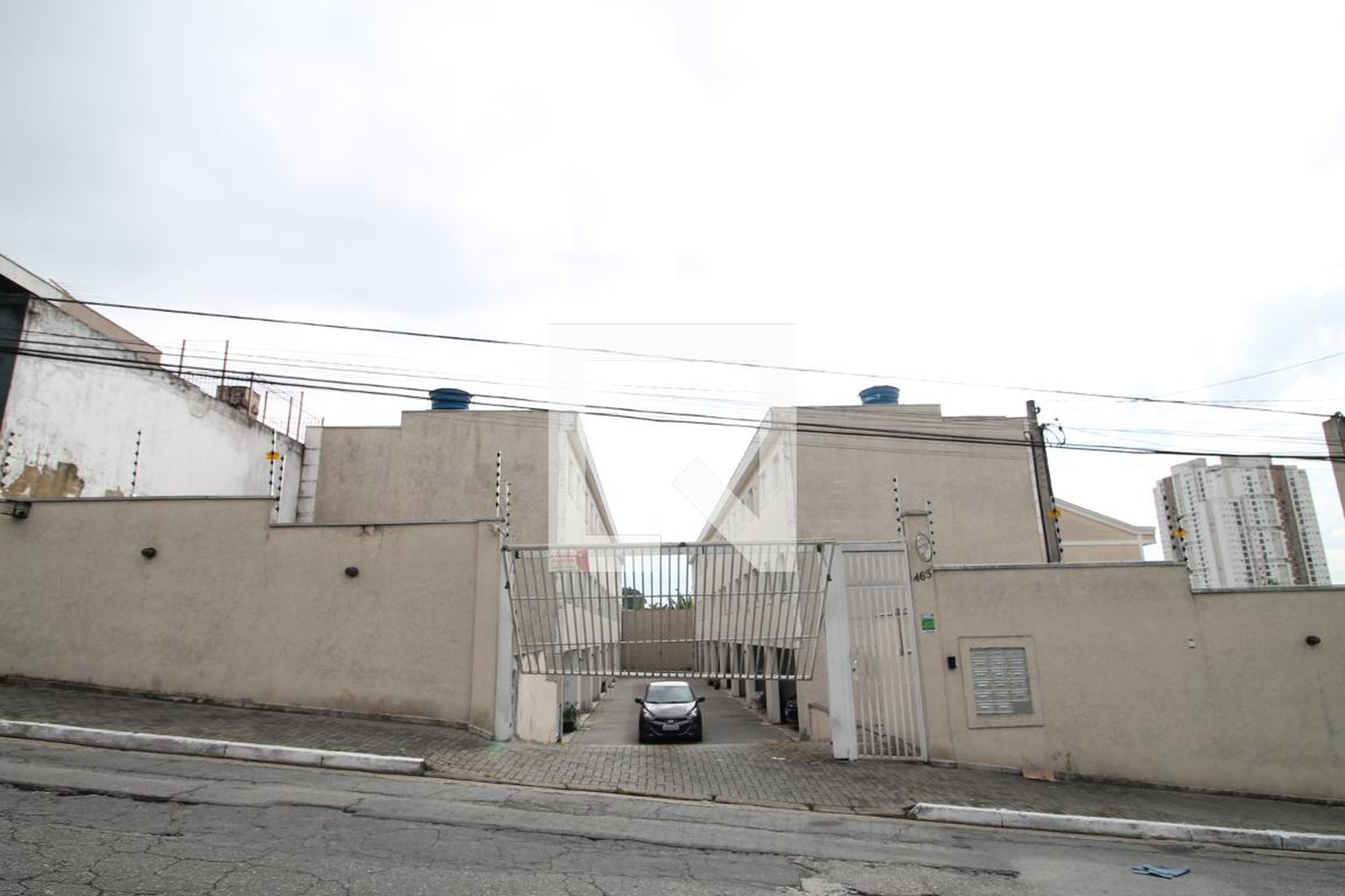 Fachada Condomínio em Avenida Vinte e Quatro de Fevereiro, 465