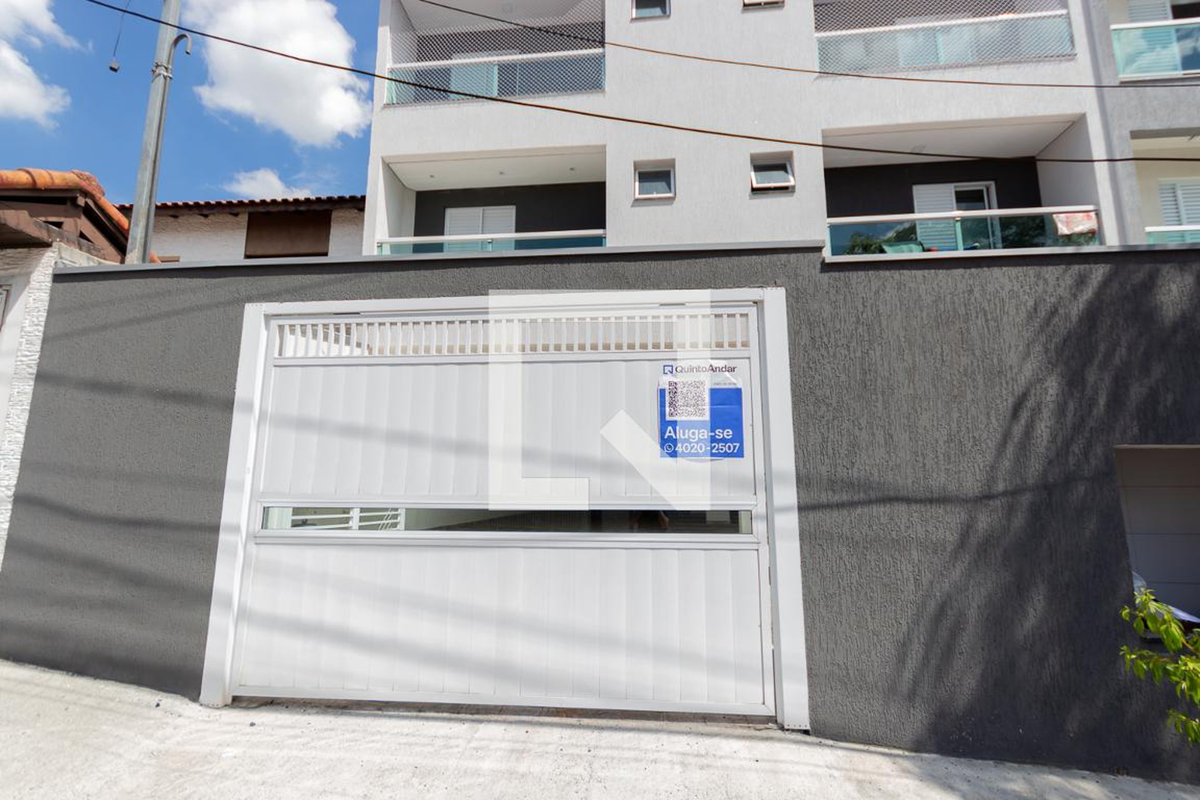 Fachada Condomínio em Rua Indonésia, 300