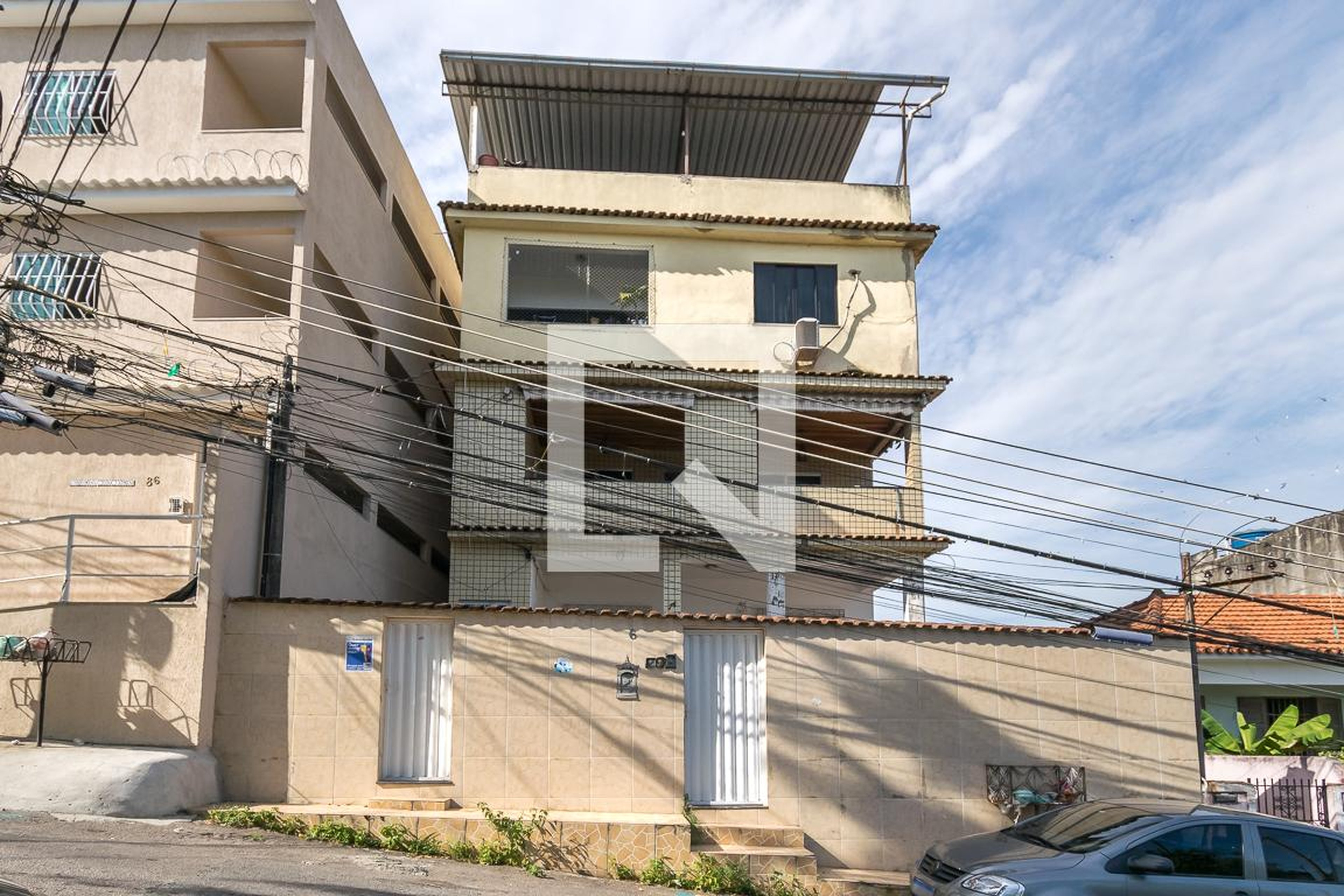 Fachada do Prédio Condomínio em Rua Aragarças, 76