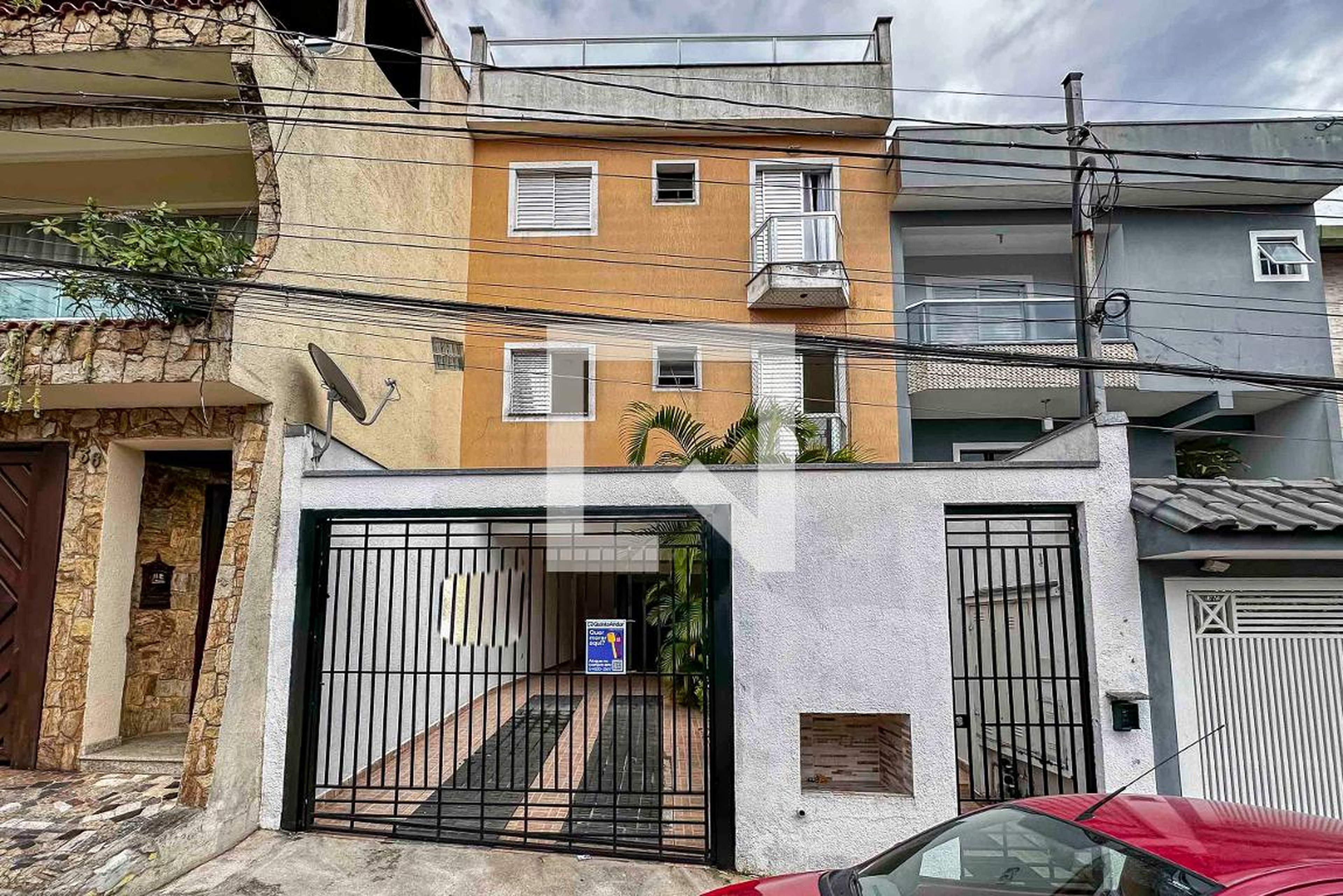 Fachada Condomínio em Rua das Capitânias, 132