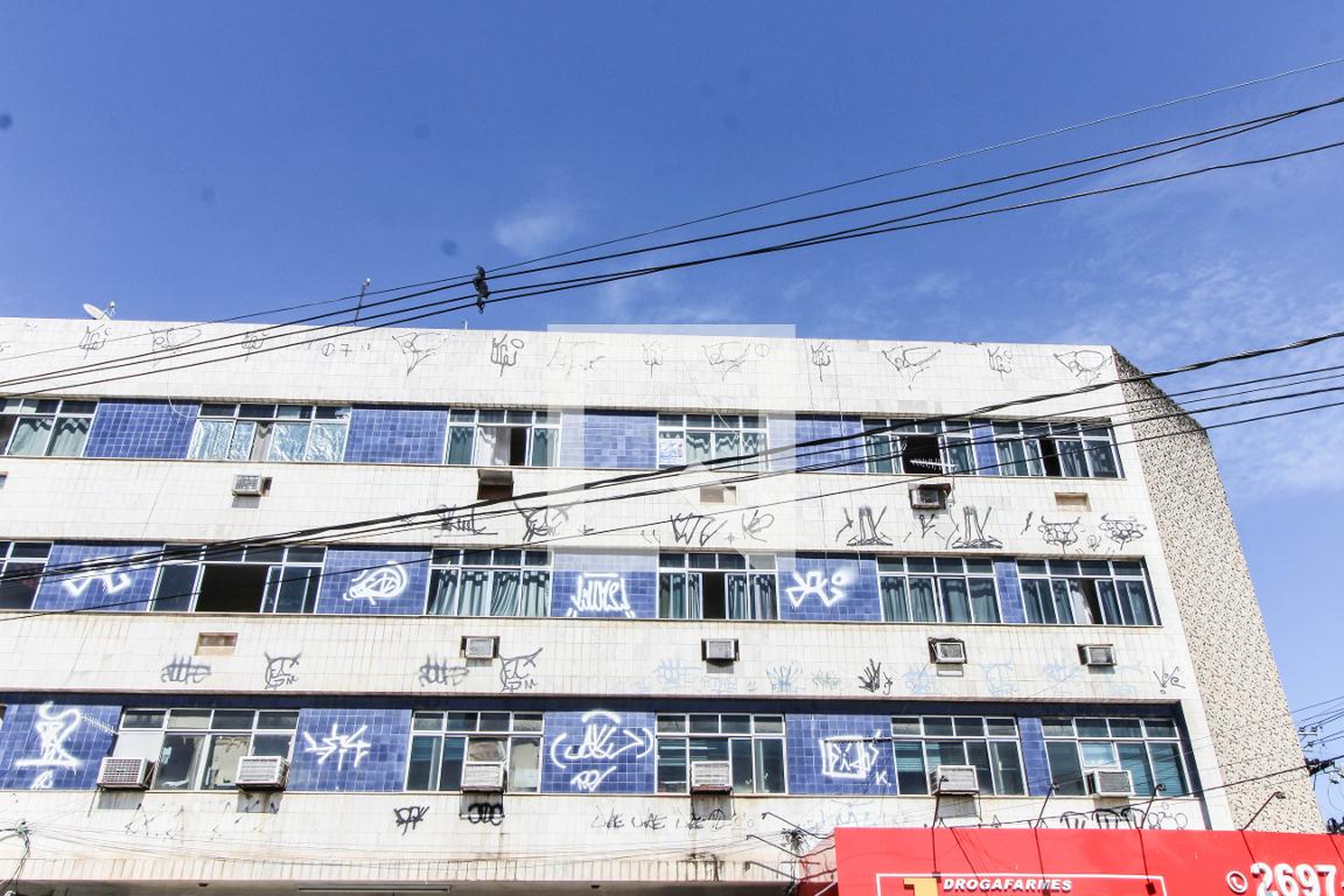 Fachada Condomínio em Praça Darcy Ribeiro, 40