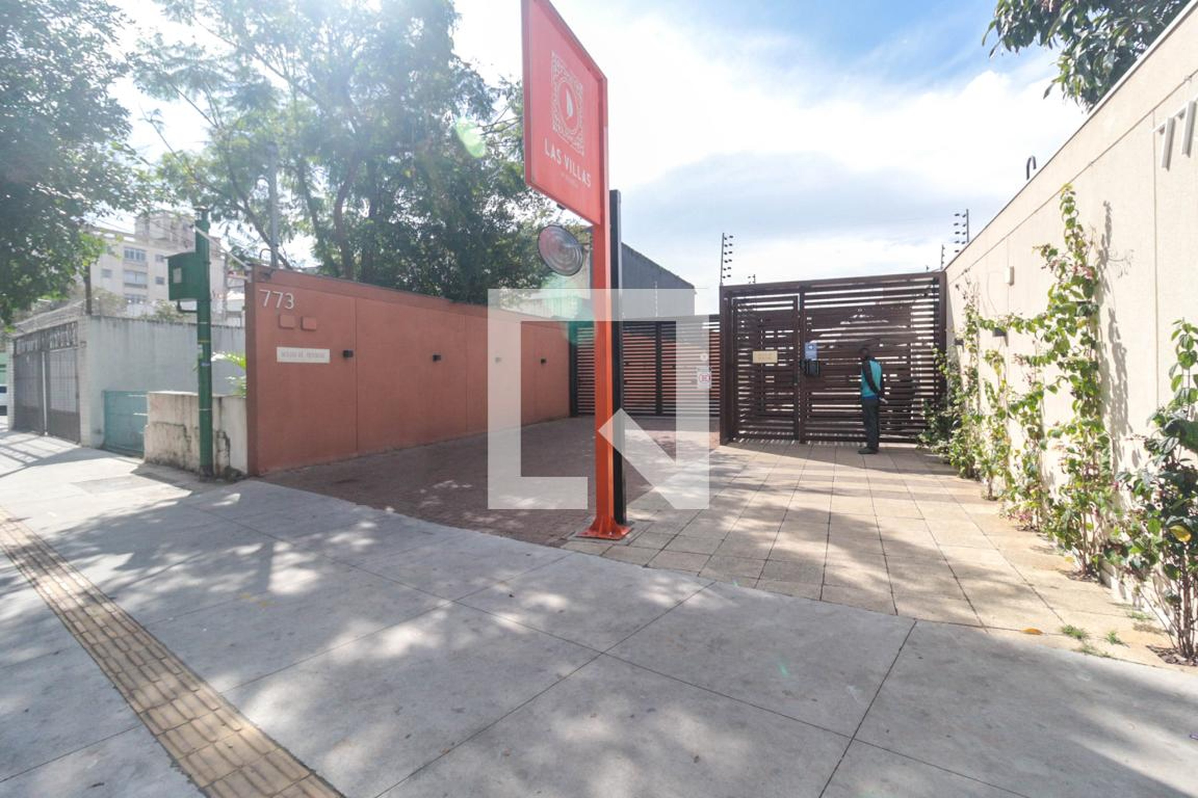 Entrada Condomínio Las Villas Ipiranga