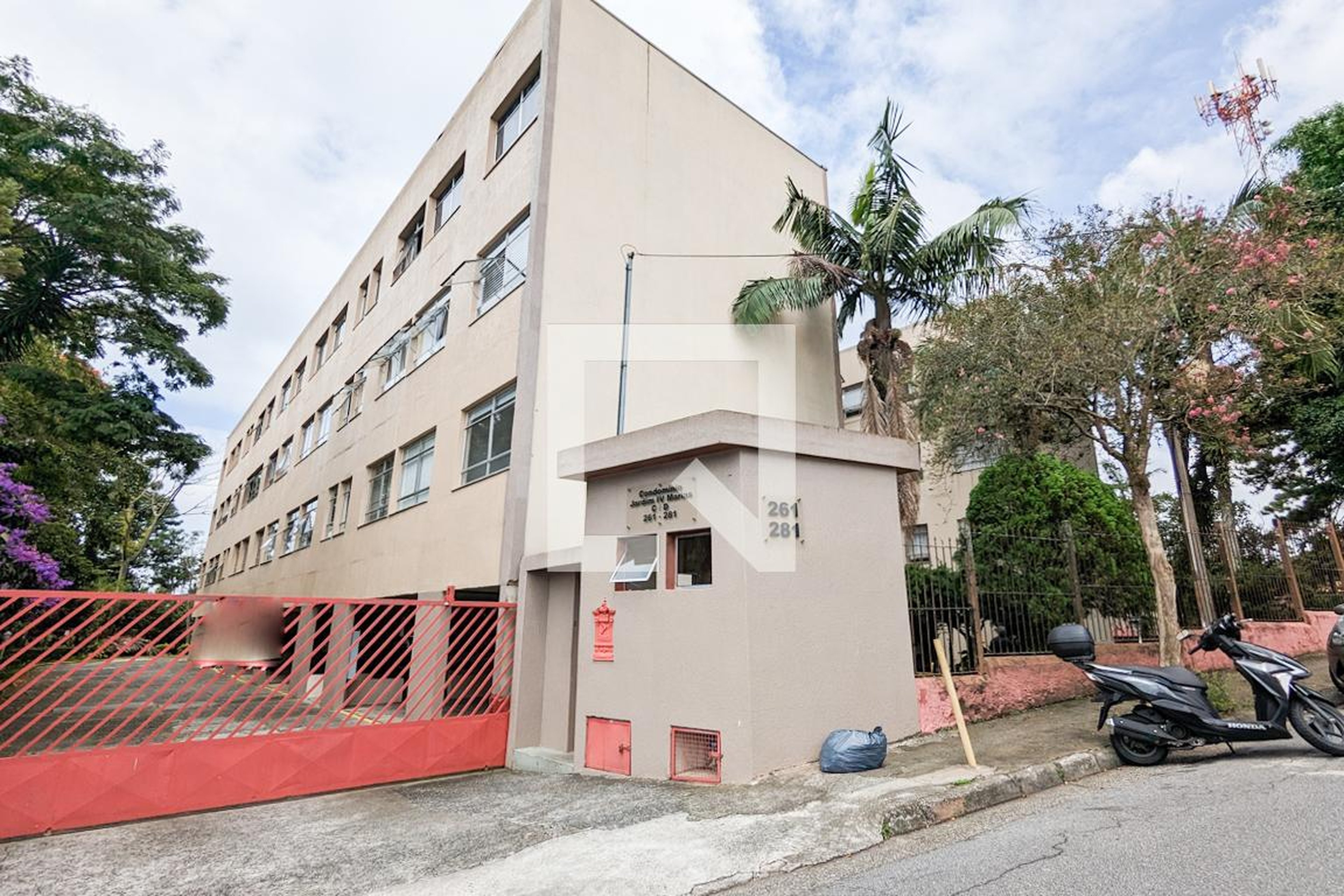 Fachada Edifício Jardim Ivmarias