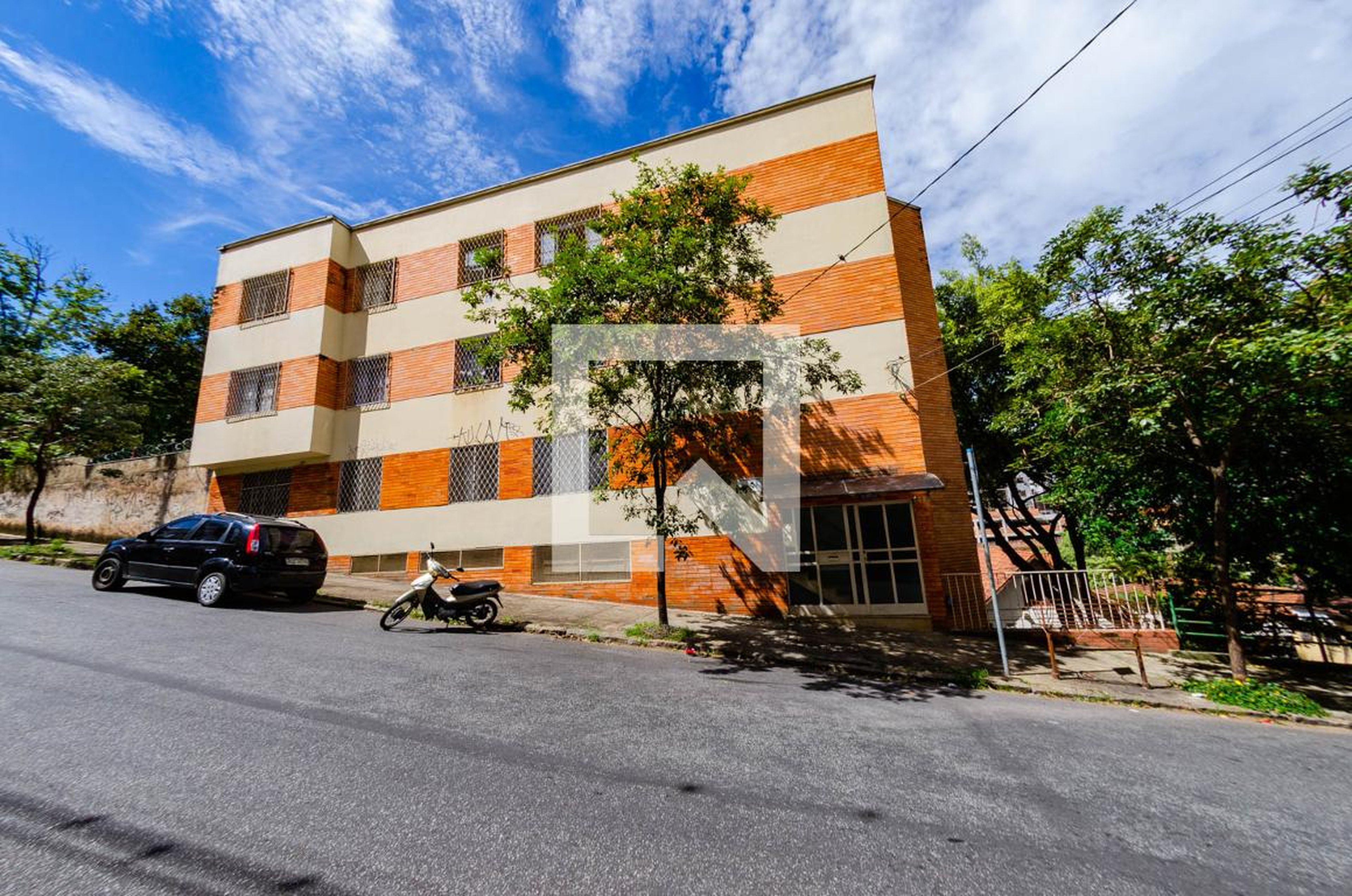 Fachada Condomínio em Rua Senador Pompéu, 212