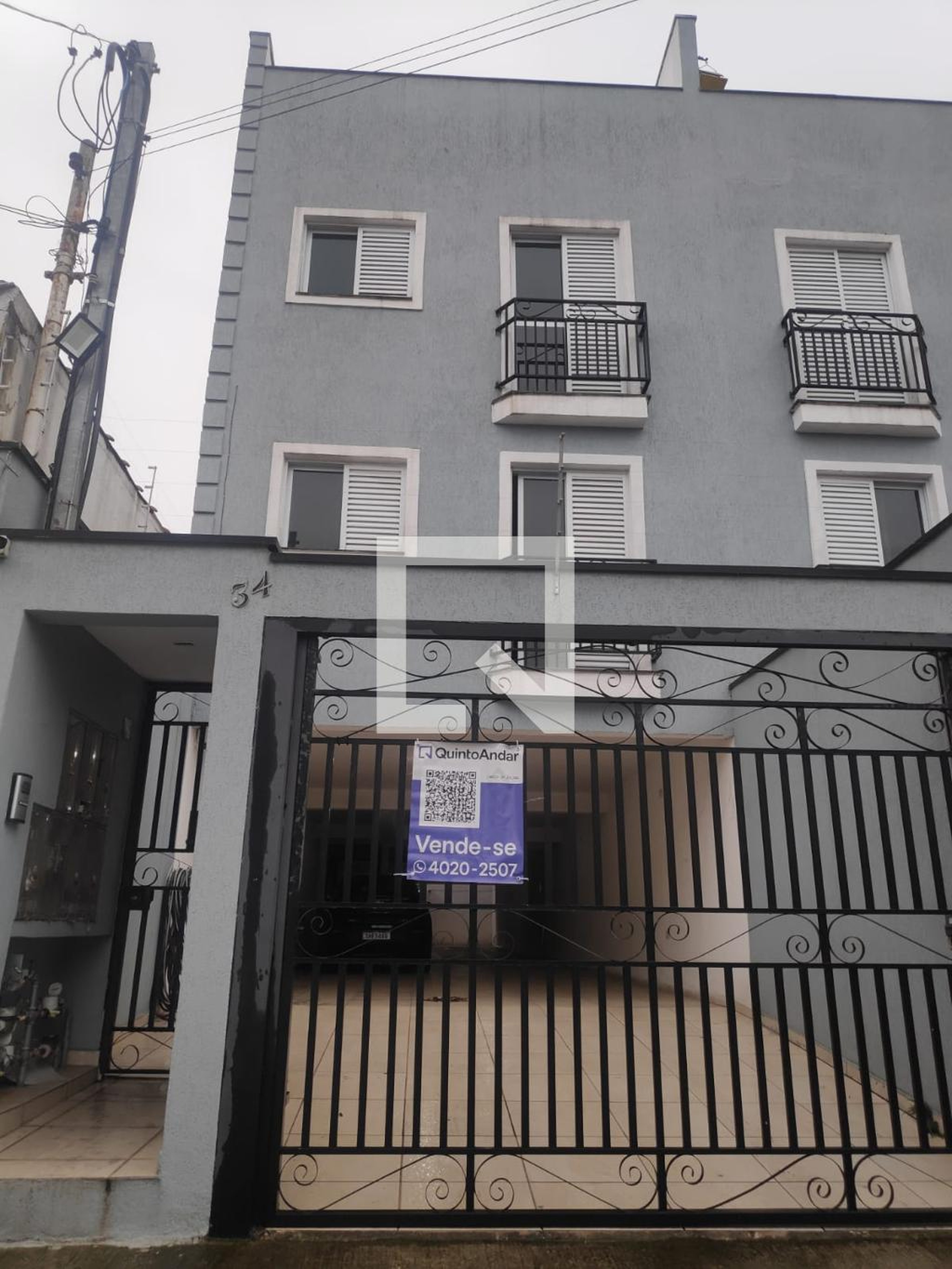 Fachada Condomínio em Rua Fernão Dias, 34