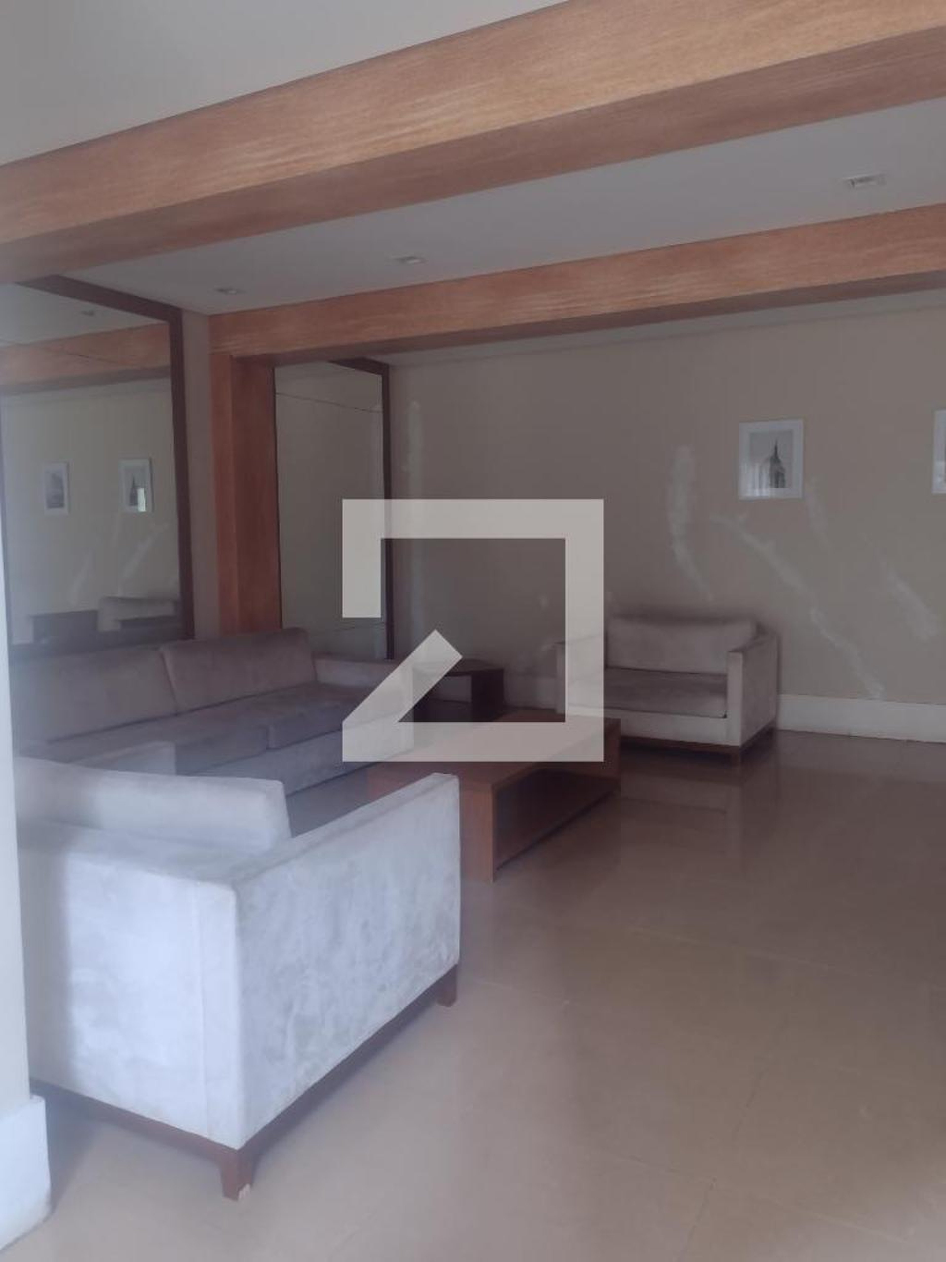 Hall de entrada - Via Monteiro