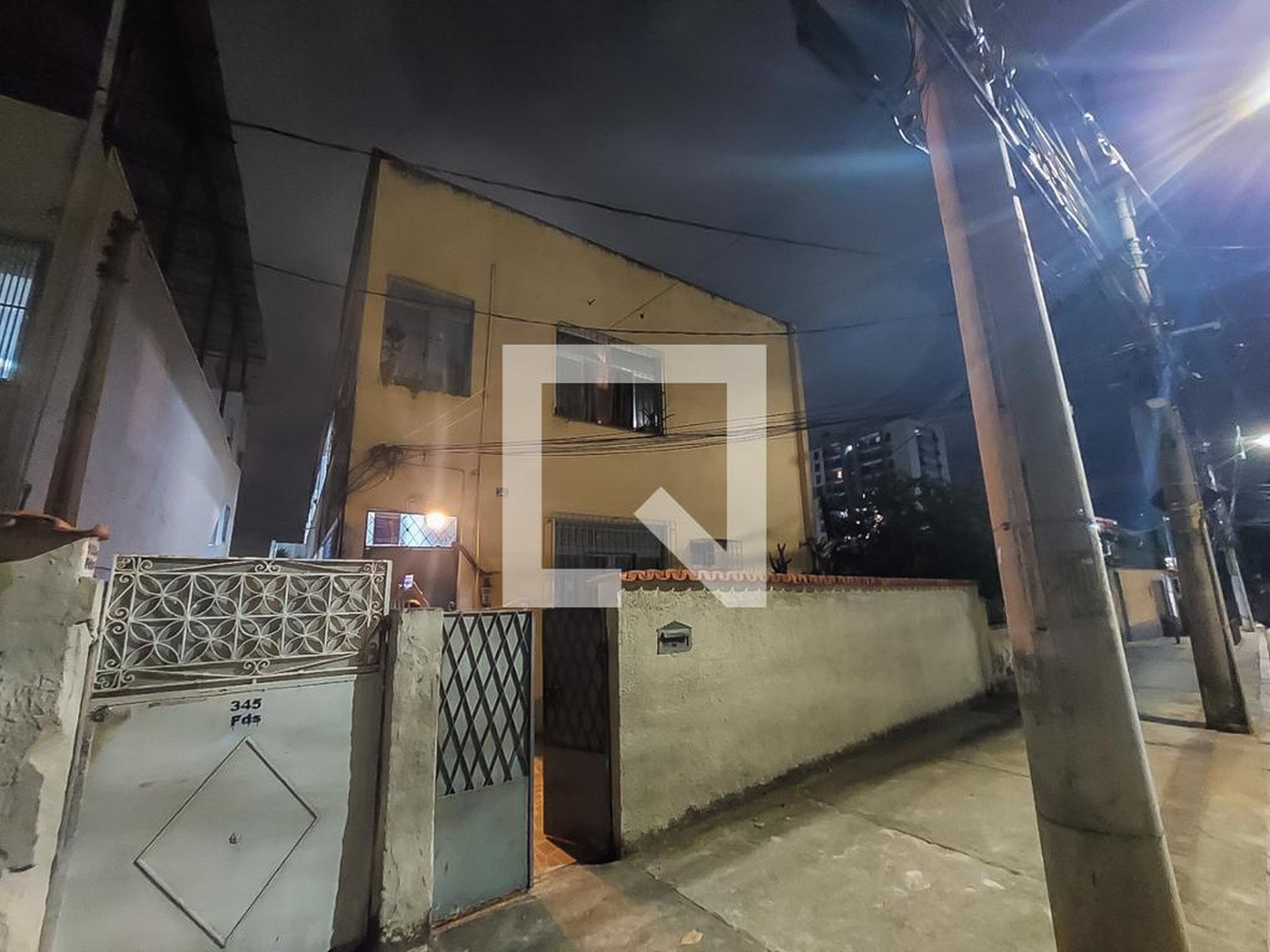 Fachada Condomínio em Rua Cristiania, 345
