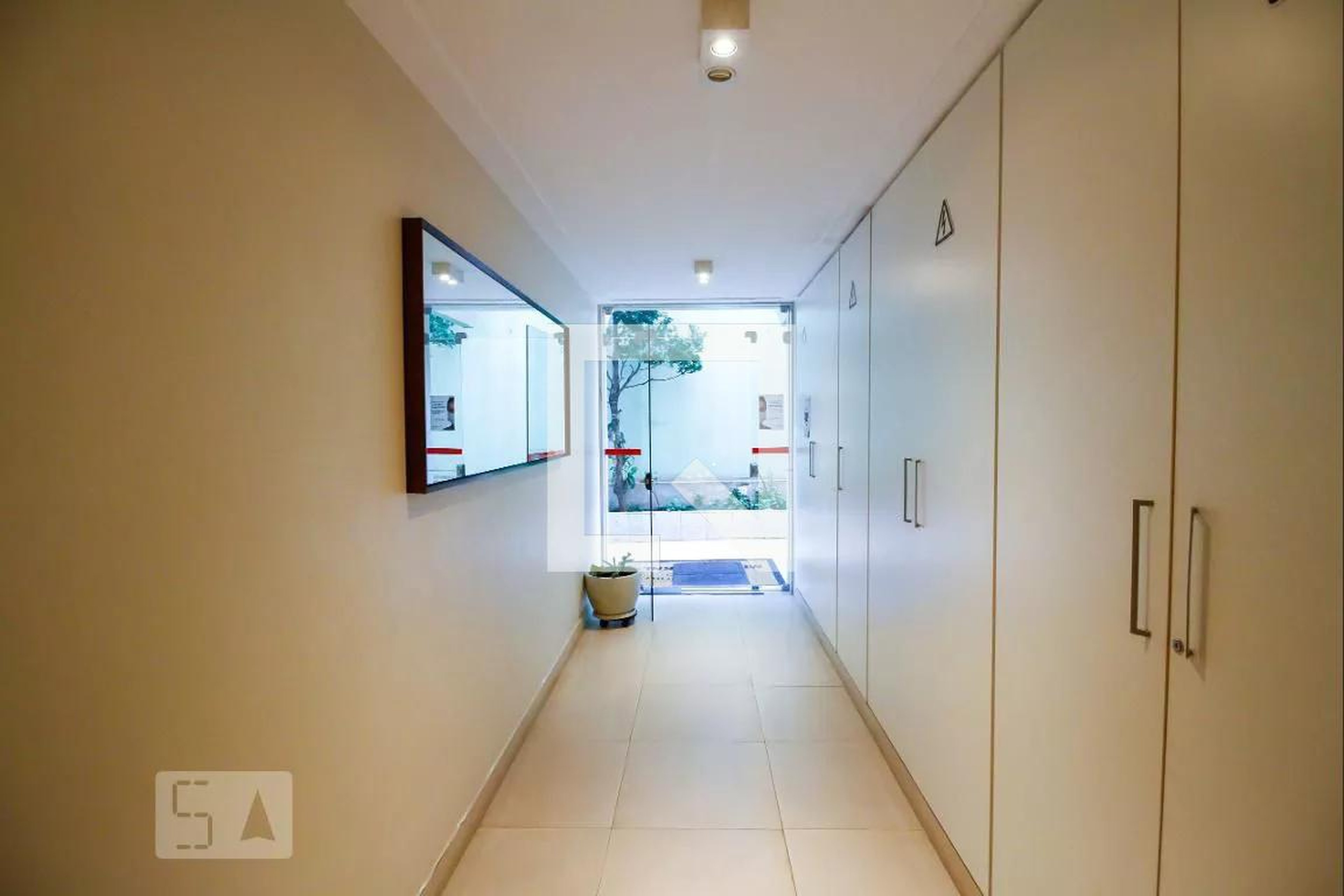Hall de Entrada - Edifício Milton Lerner