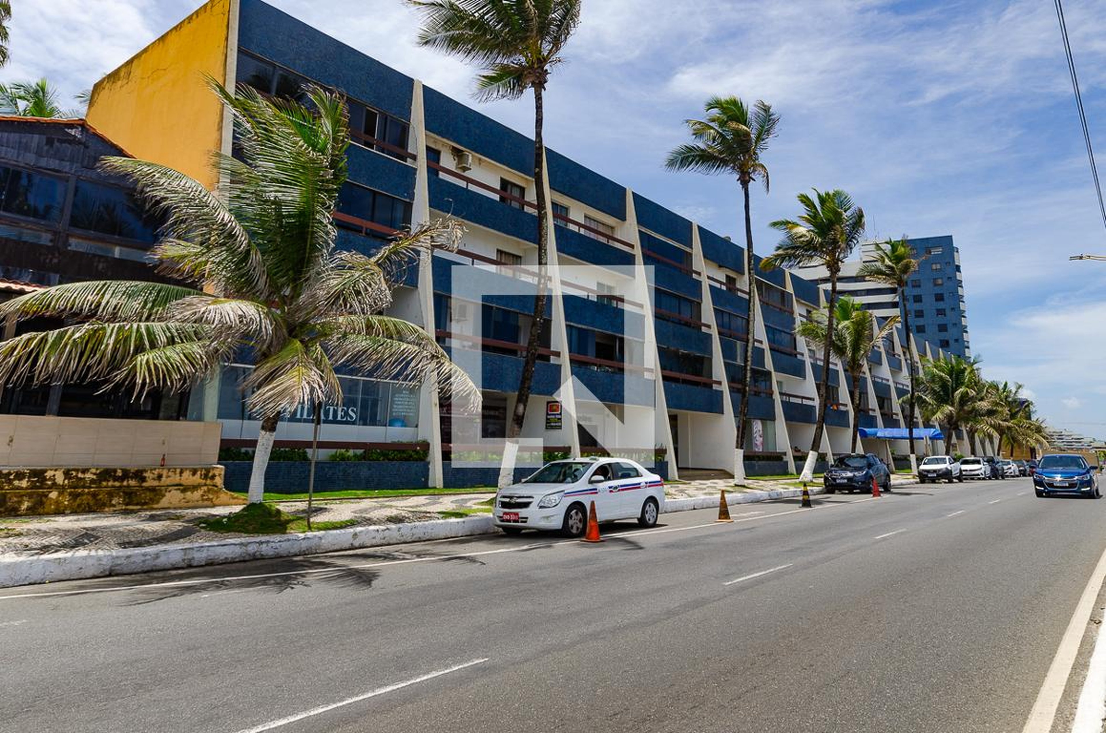 Fachada do Condomínio Condomínio Flat Jardim de Alah