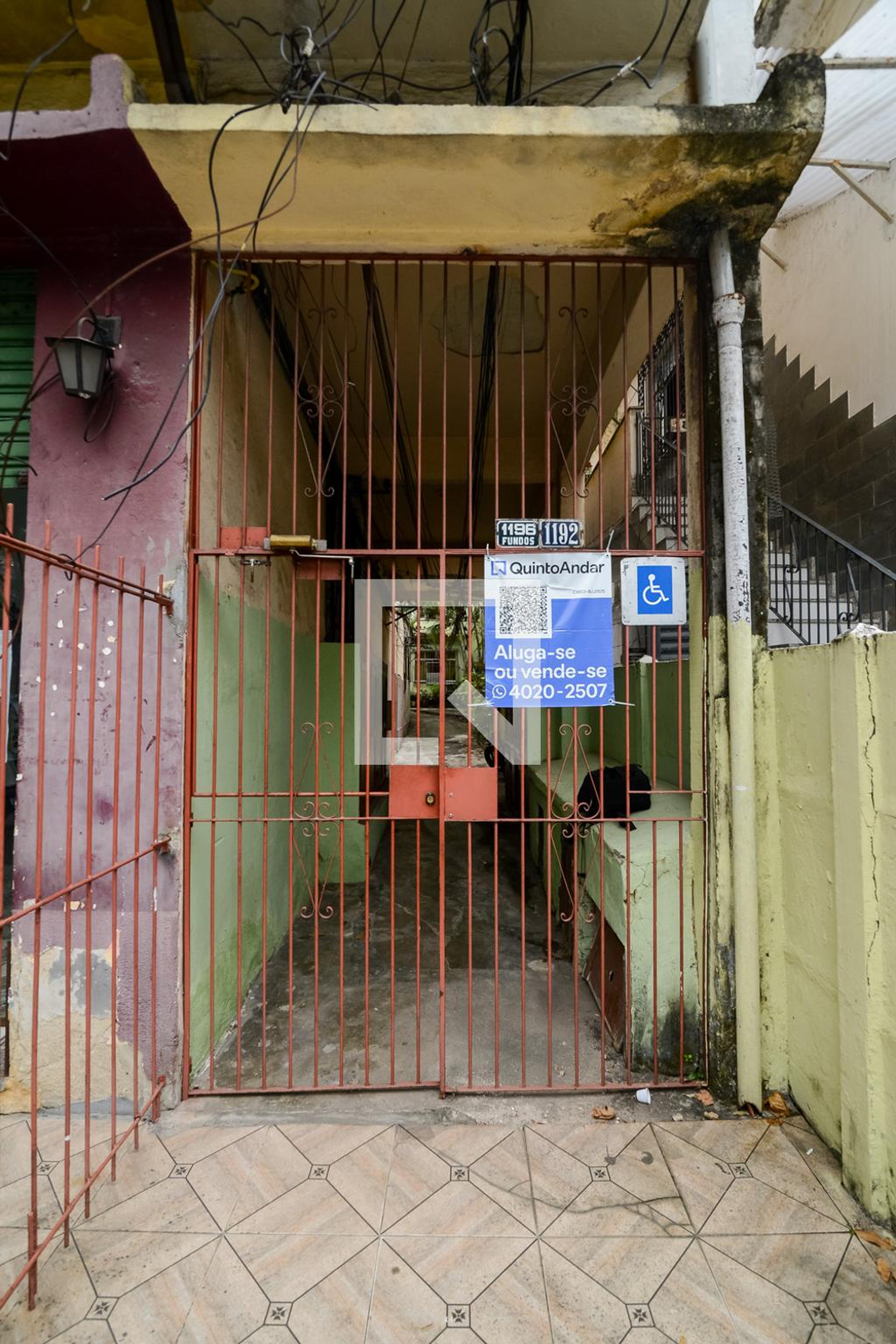 Fachada Condomínio em Rua Torres Homem, 1192