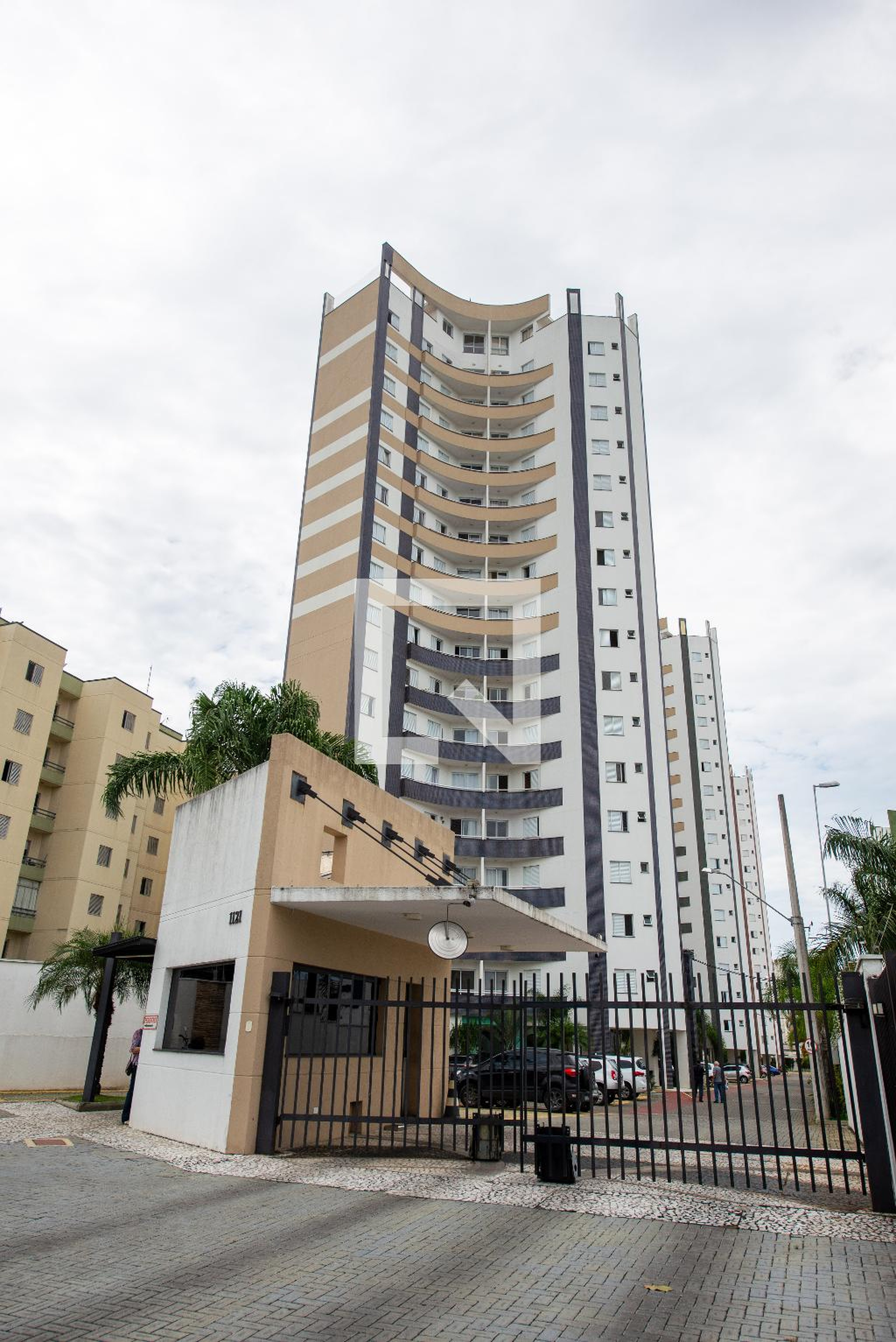 Fachada Condomínio Village Towers