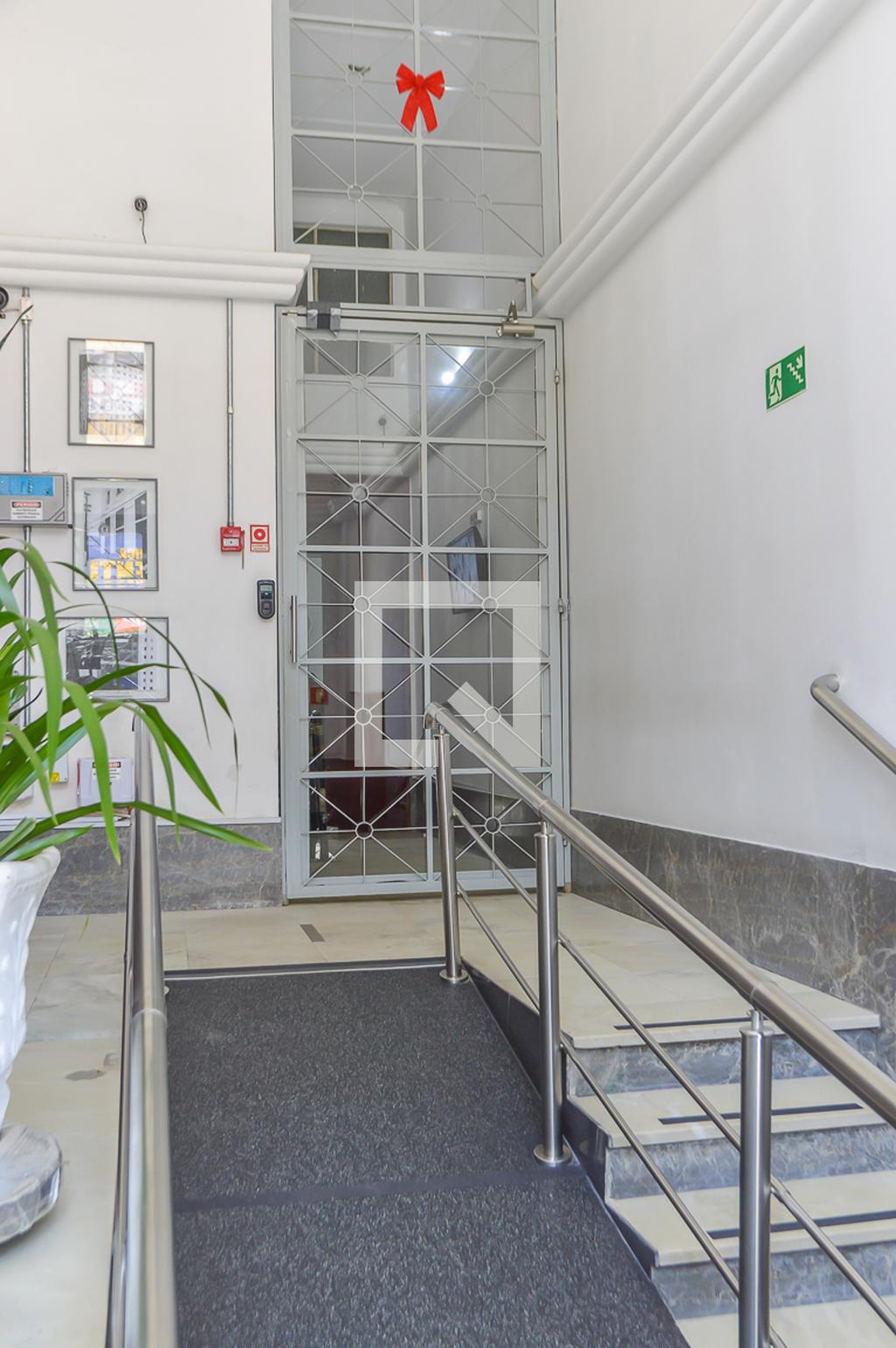 Hall de entrada Condomínio Wallace Simonsen