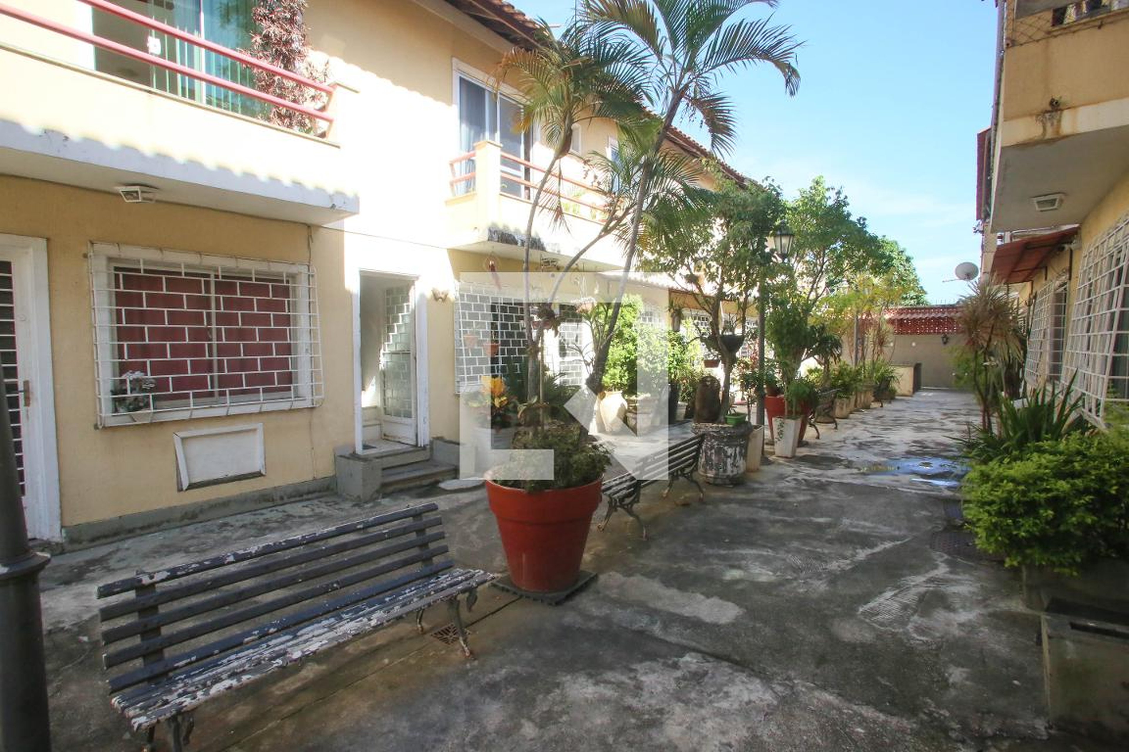 Fachada do Condomínio Condomínio em Rua Androcles, 305