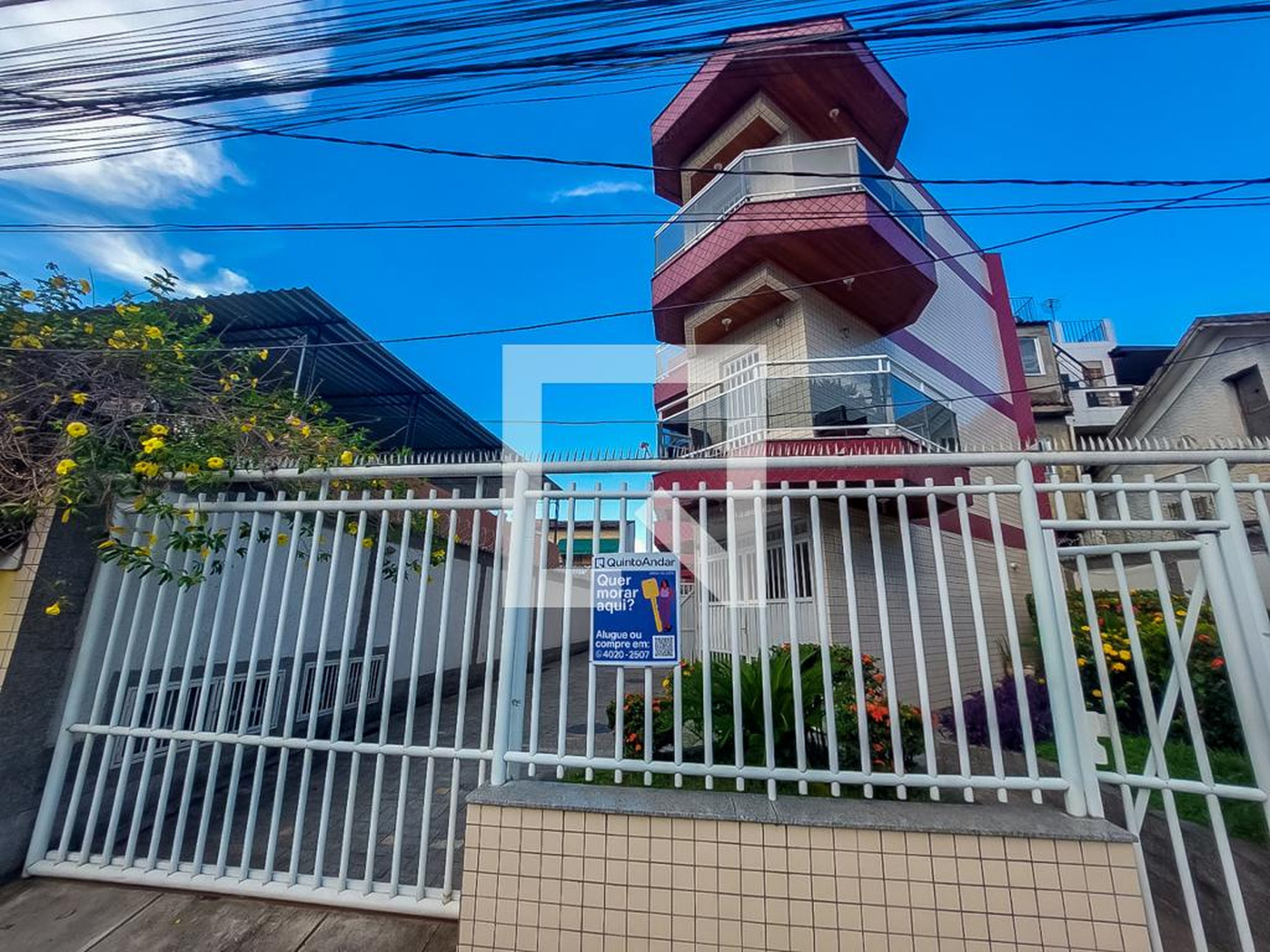Fachada Condomínio em Rua Doutor Tavares de Mecedo, 90