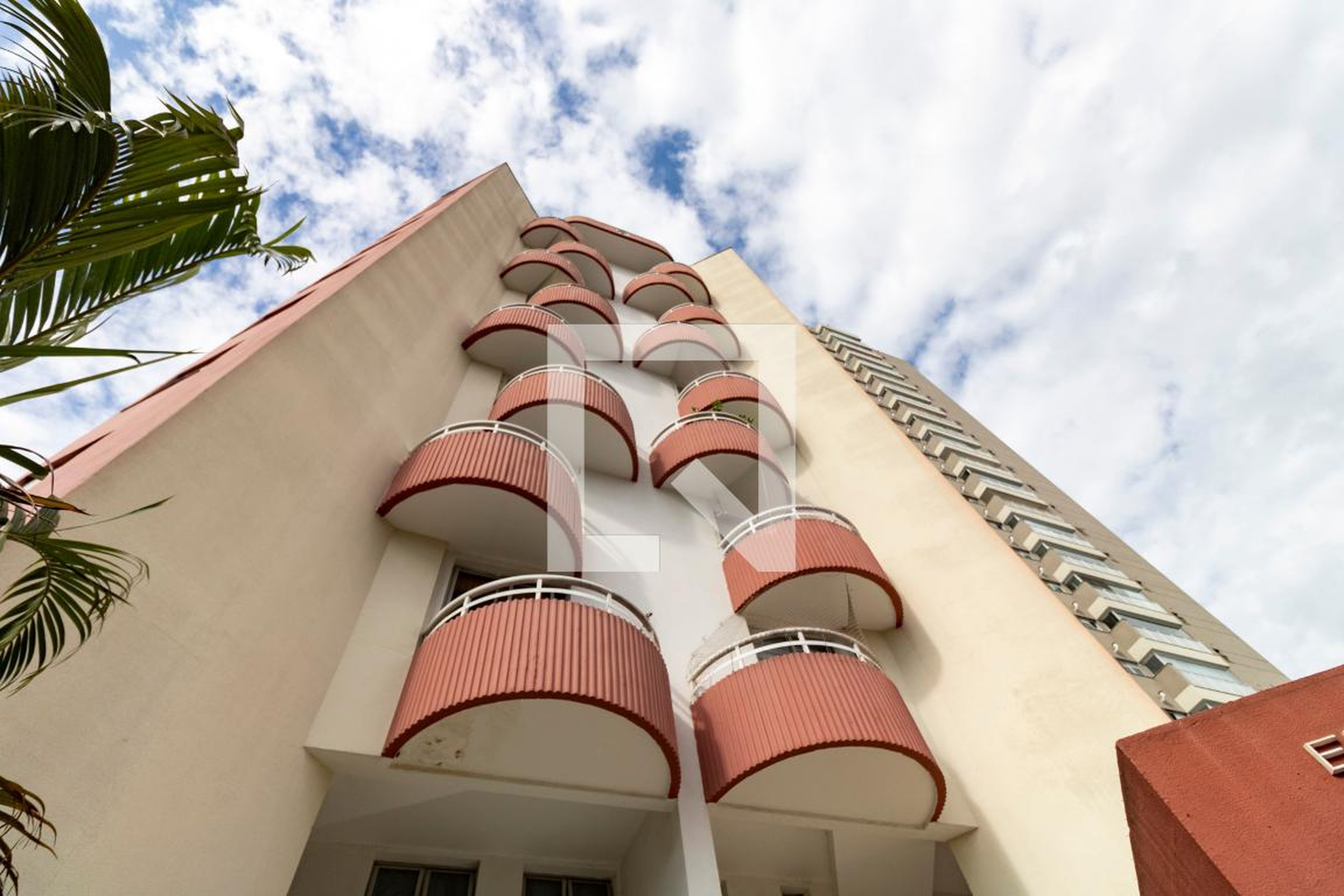 Fachada do Prédio Condomínio Carmen