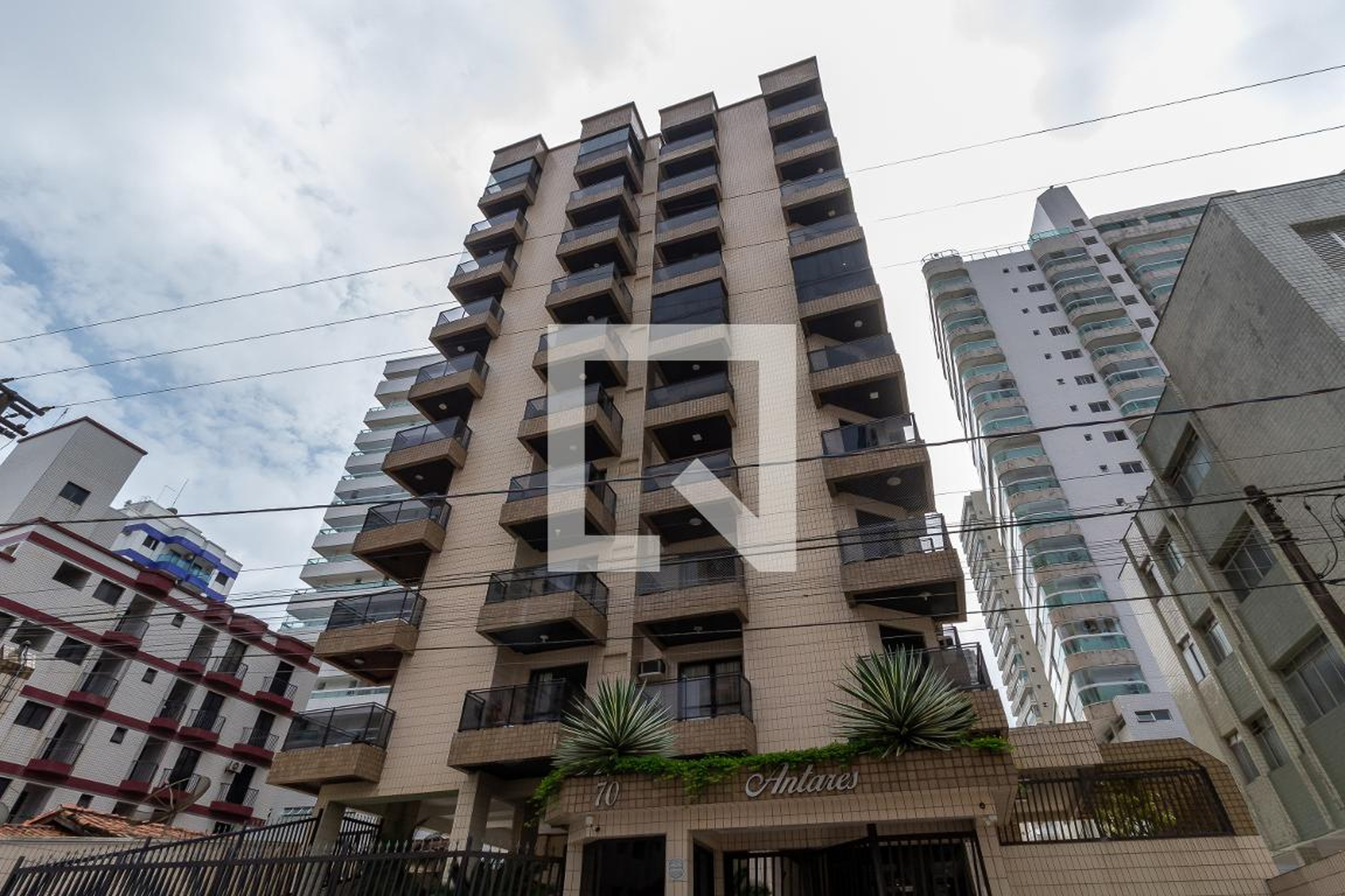 Fachada Condomínio Antares