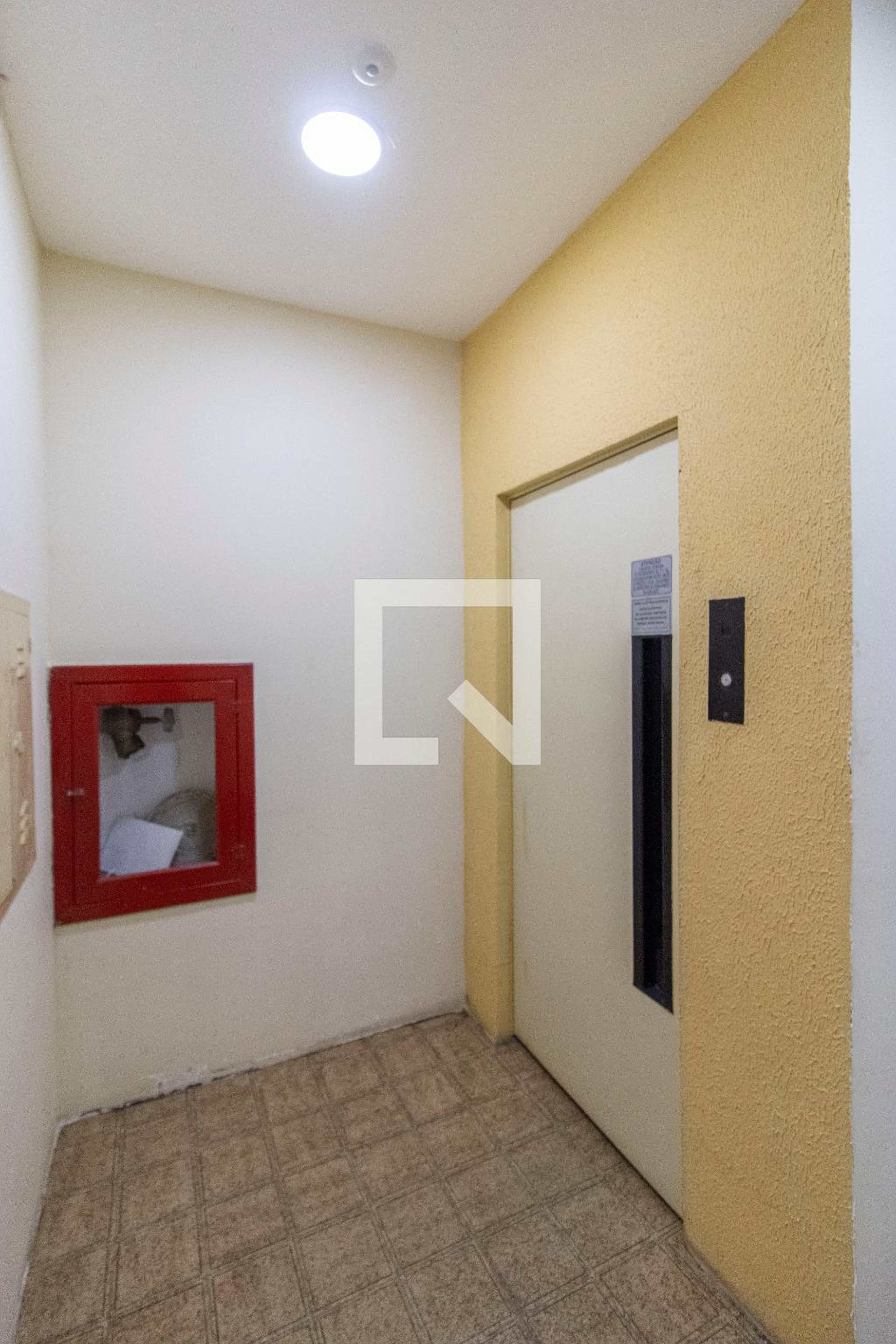 Elevador - Solar Otima VIII