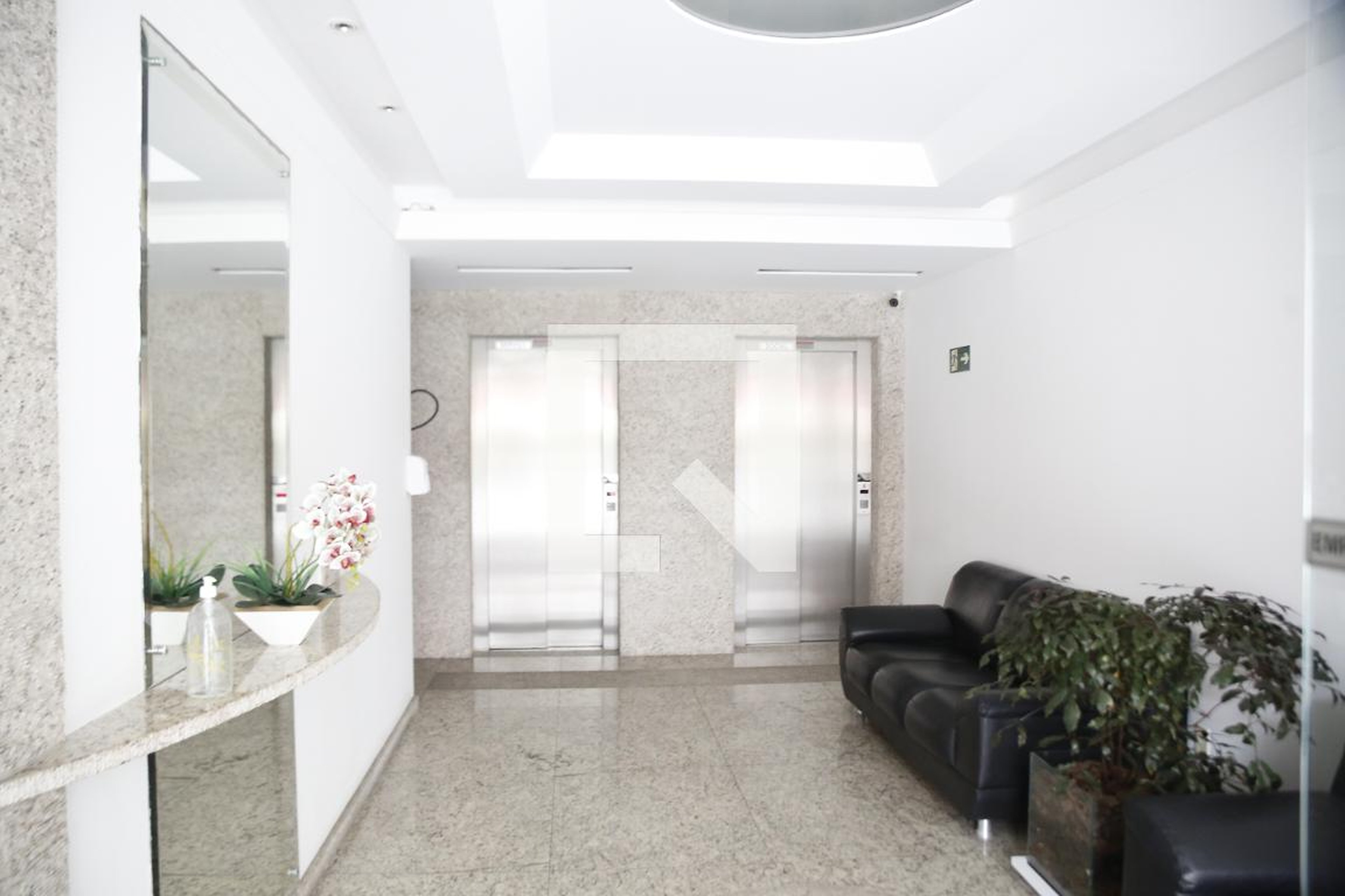 Hall de entrada Condomínio Gardens Tower
