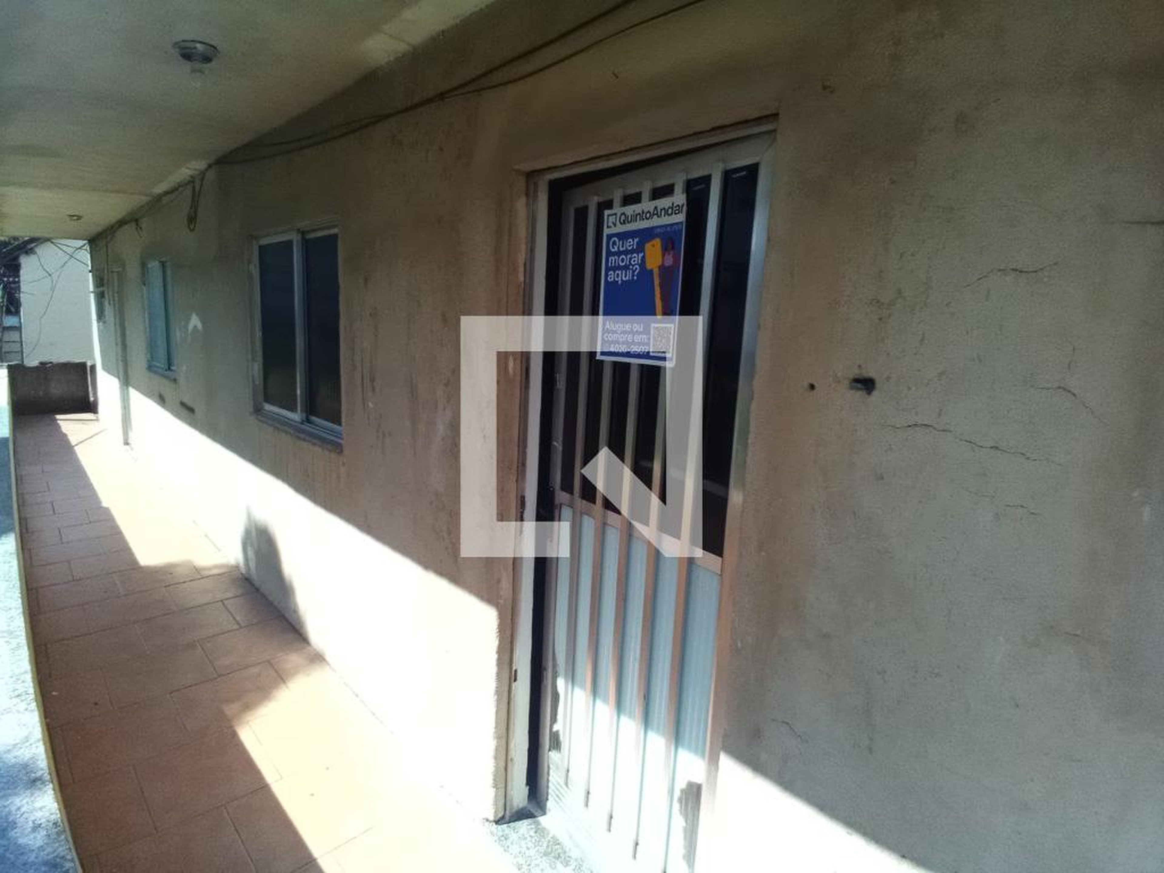 Fachada Condomínio em Rua Cândido Benício, 382